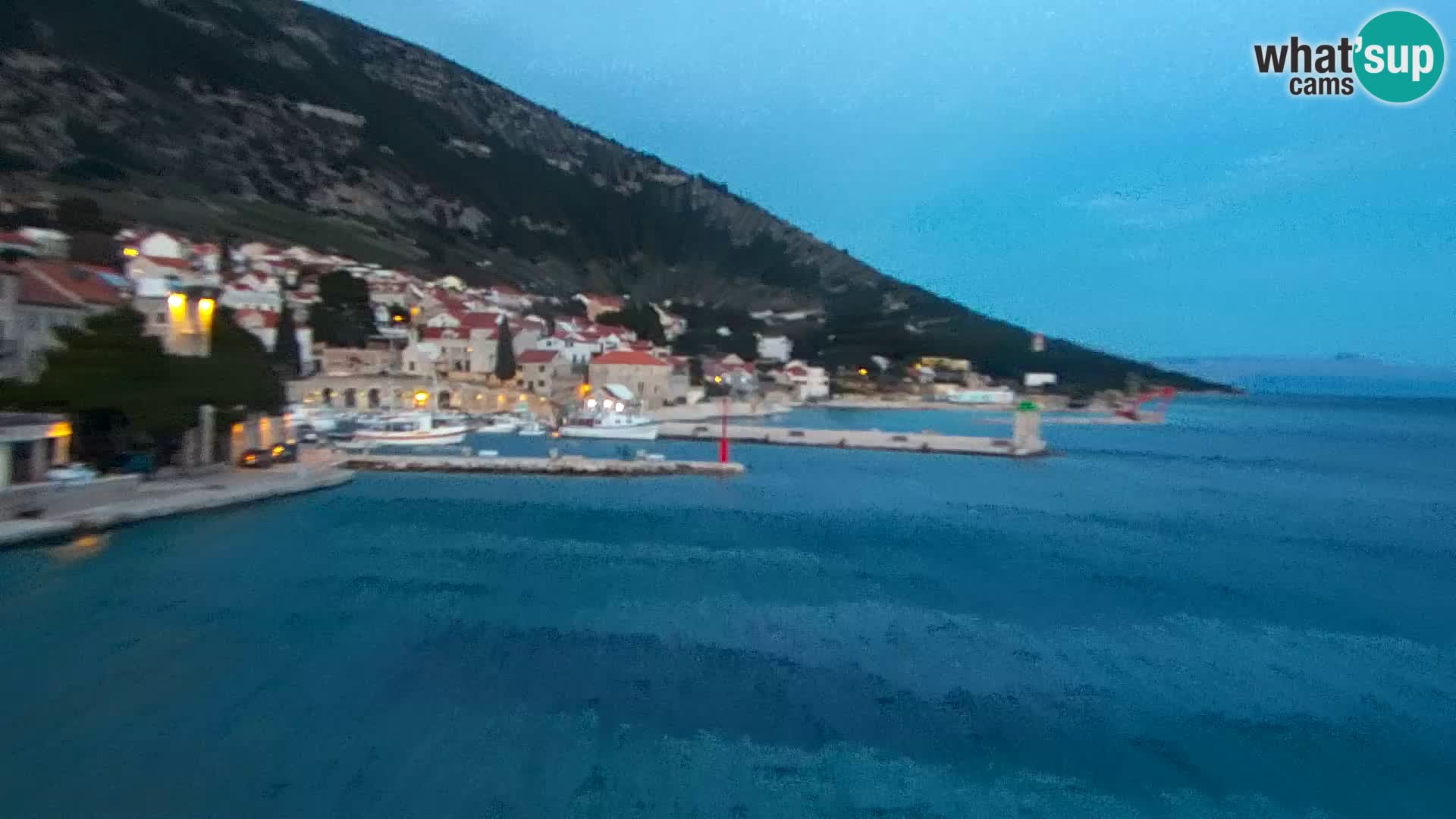 Webcam Bol Hafen & Ortszentrum – Liveblick aus Bol auf der Insel Brač