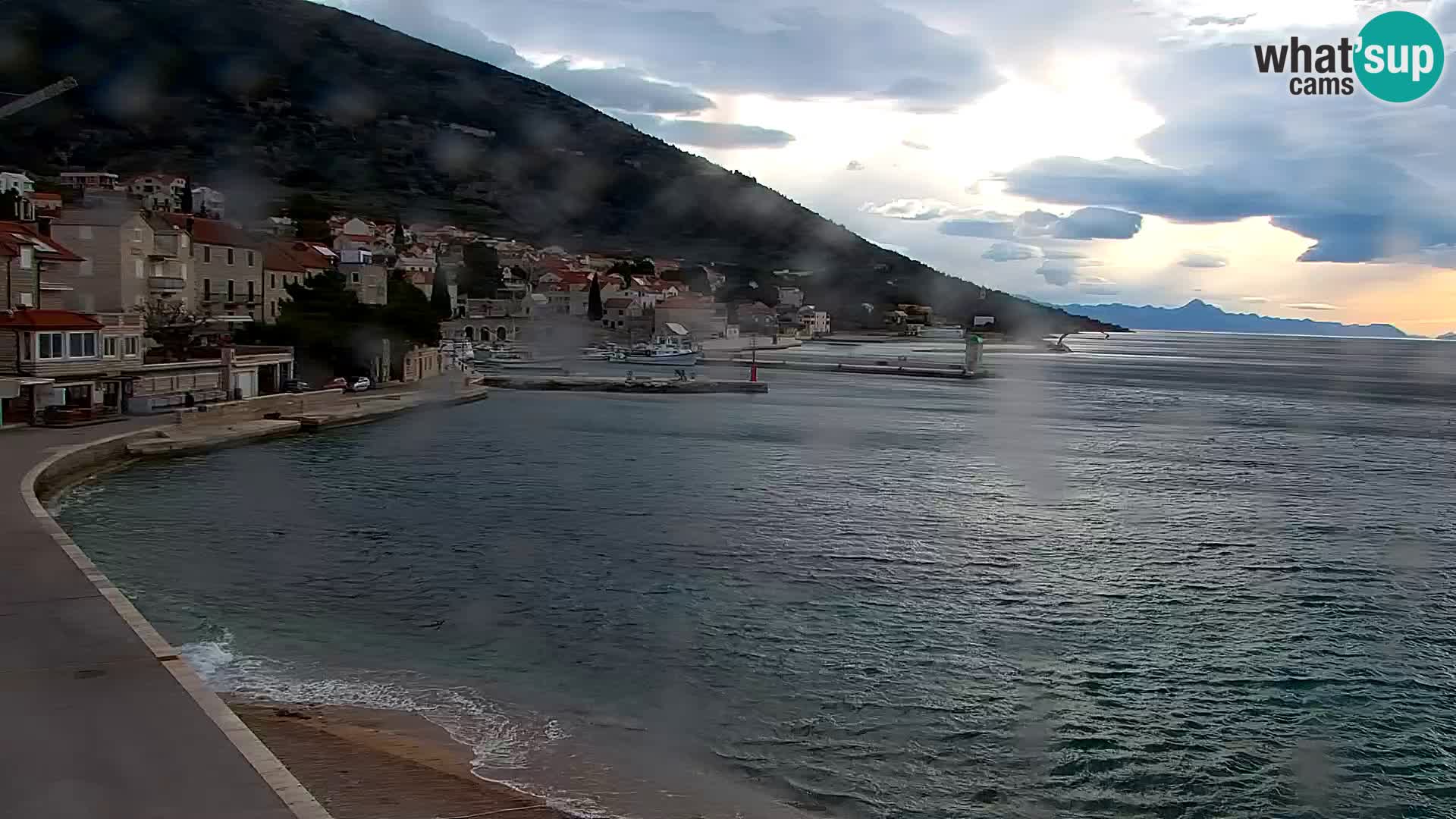 Webcam Bol Town Center & Marina – Live View from Bol, Brač