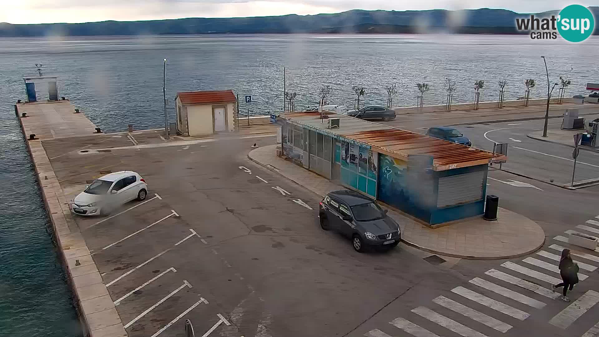 Webcam Bol Centro e Marina – Vista live dal porto di Bol