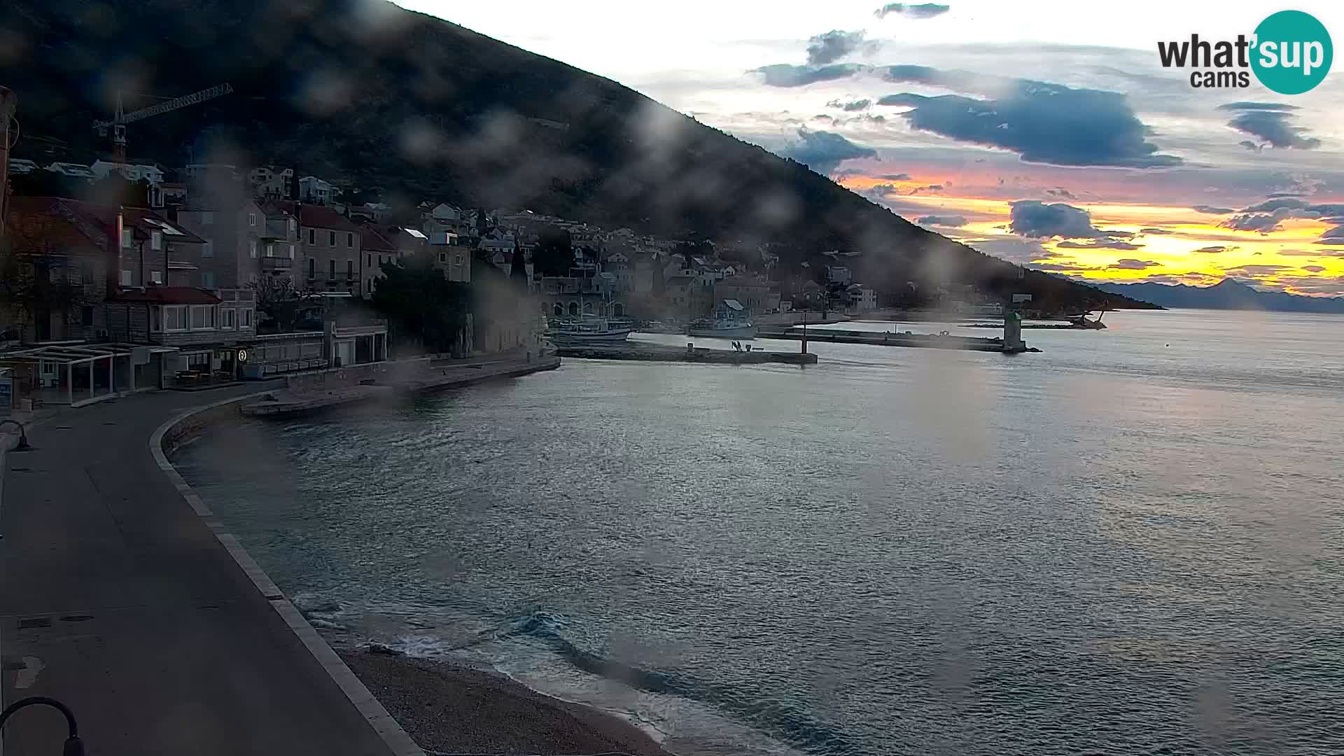 Webcam Bol Town Center & Marina – Live View from Bol, Brač