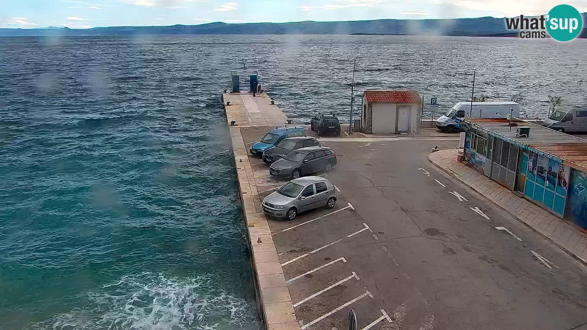 Webcam Bol Centro e Marina – Vista live dal porto di Bol