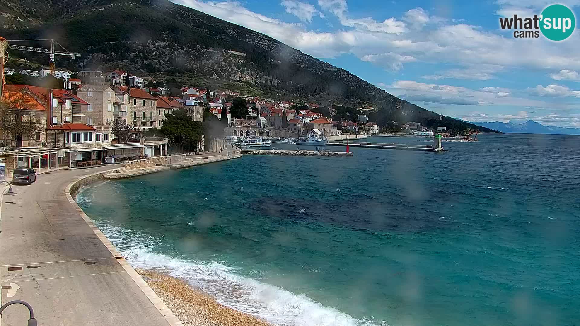 Web kamera Bol – Centar mjesta i marina | Pogled uživo