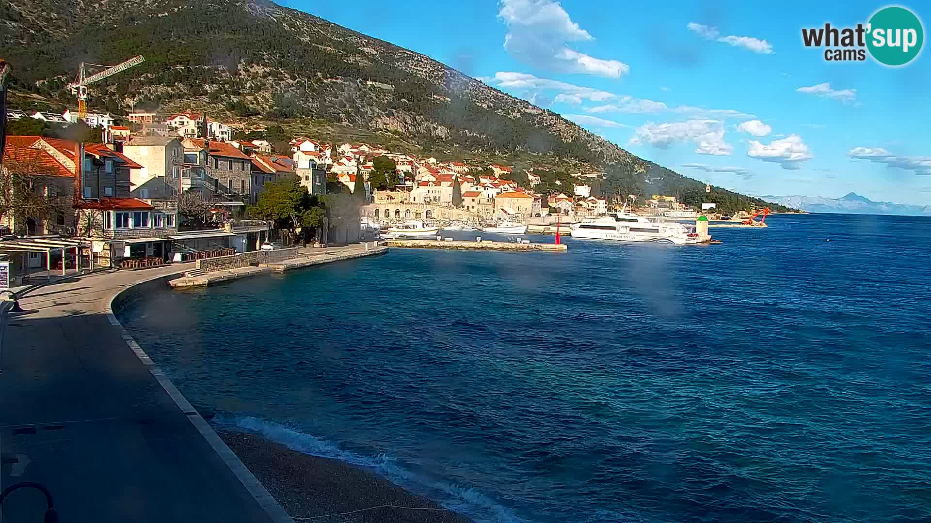 Webcam Bol Hafen & Ortszentrum – Liveblick aus Bol auf der Insel Brač
