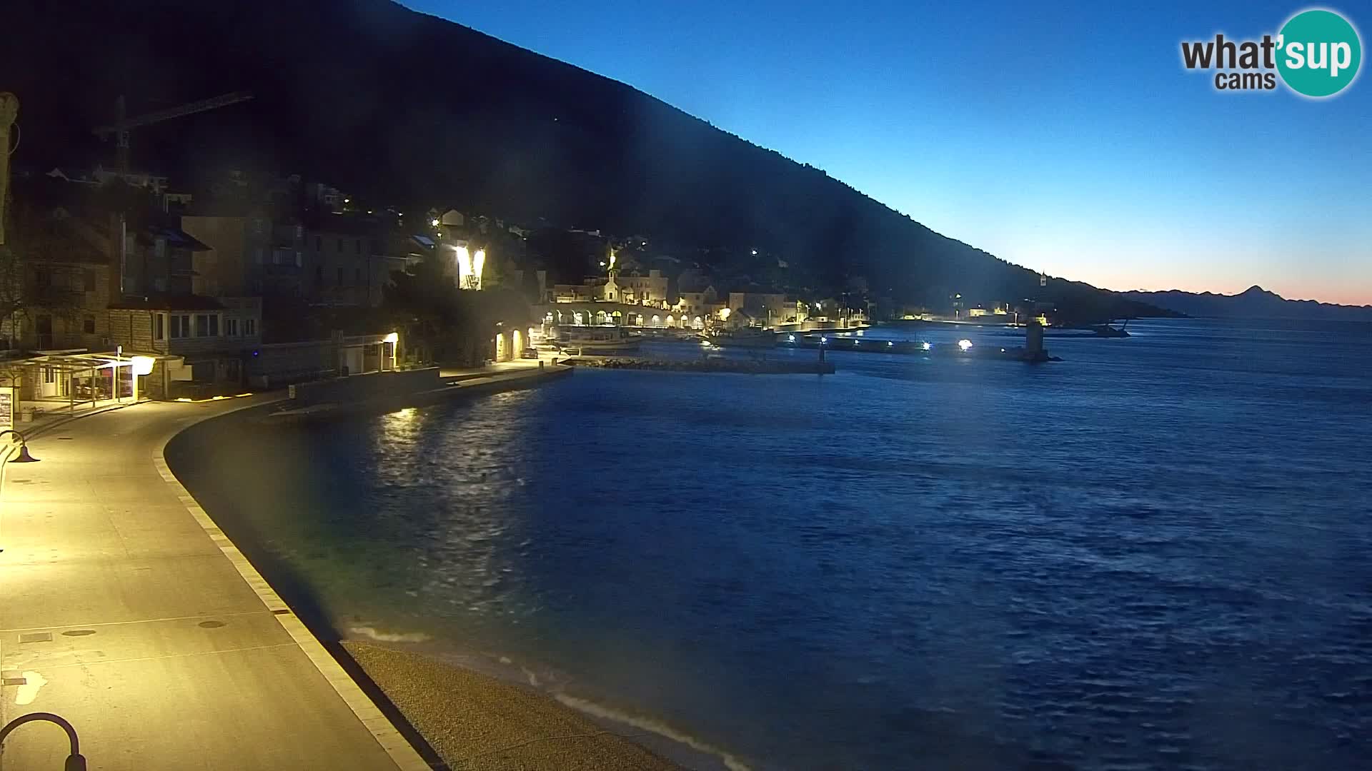 Webcam Bol Town Center & Marina – Live View from Bol, Brač