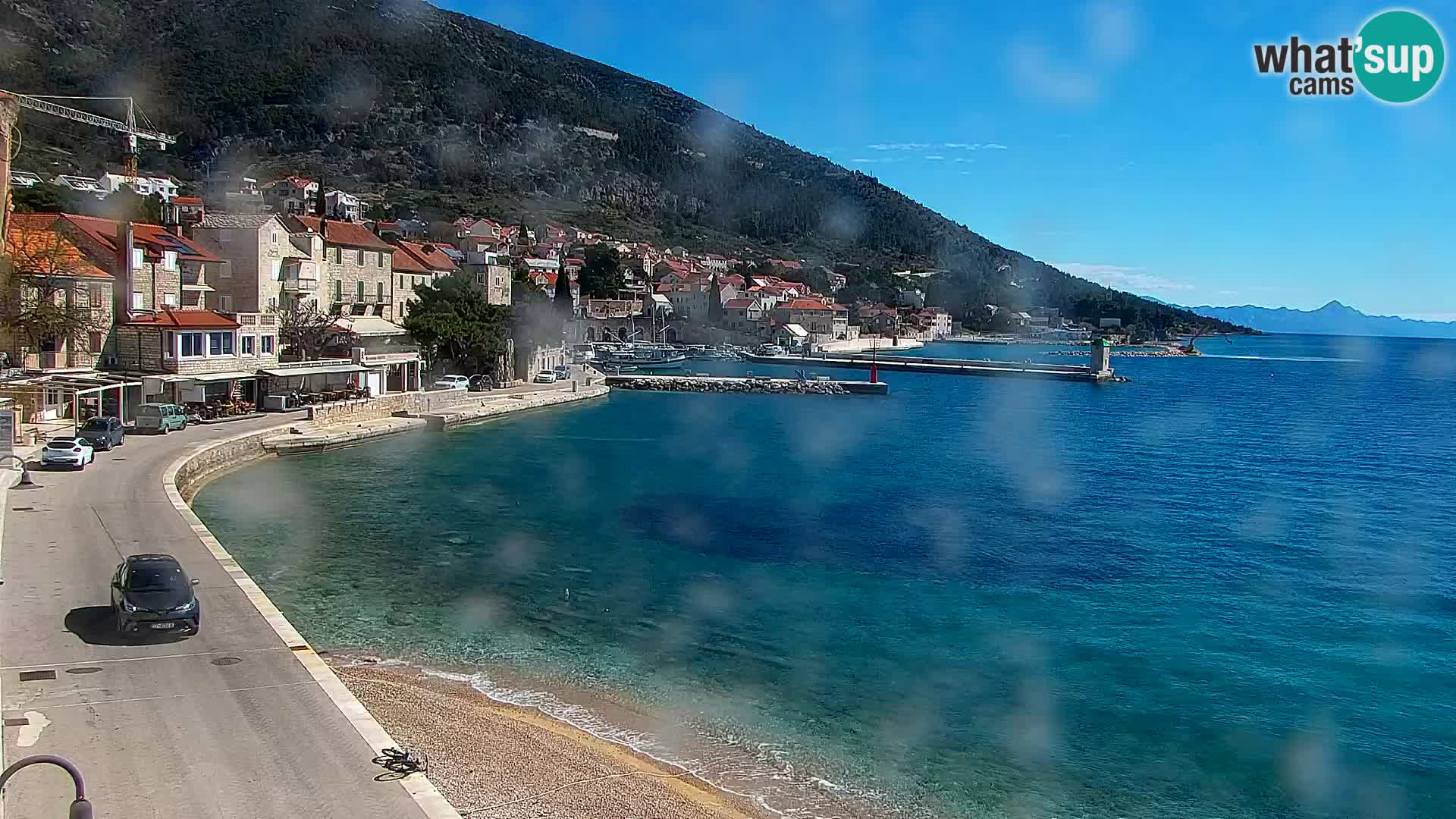 Webcam Bol Hafen & Ortszentrum – Liveblick aus Bol auf der Insel Brač