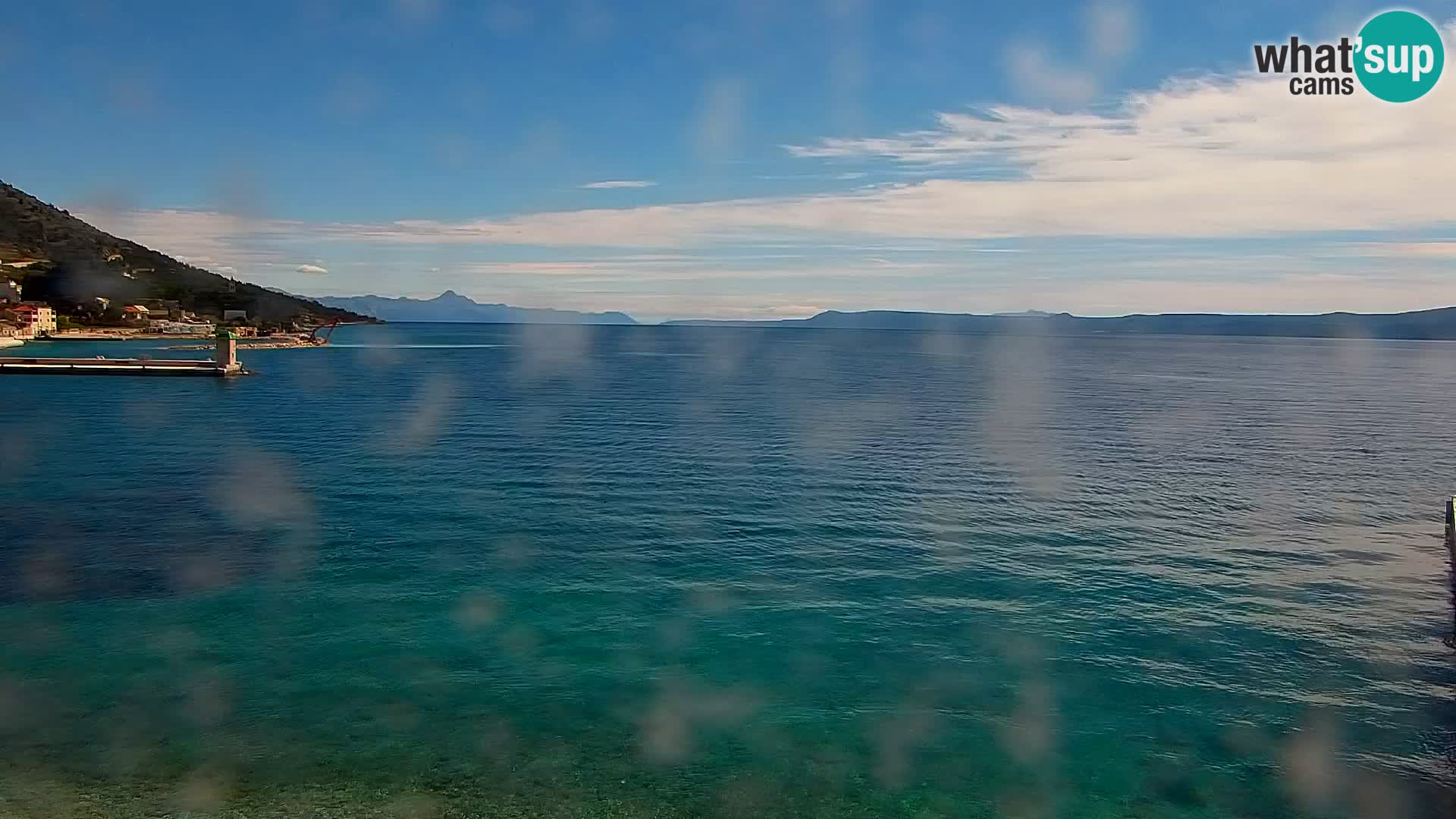 Web kamera Bol – Centar mjesta i marina | Pogled uživo