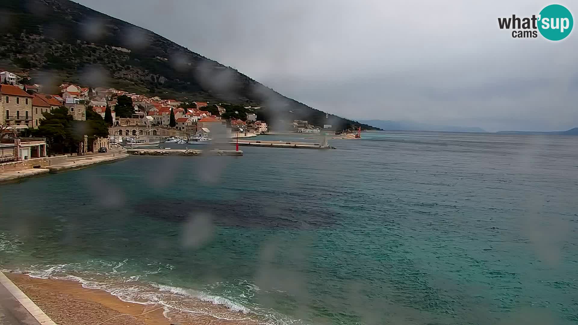 Webcam Bol Hafen & Ortszentrum – Liveblick aus Bol auf der Insel Brač