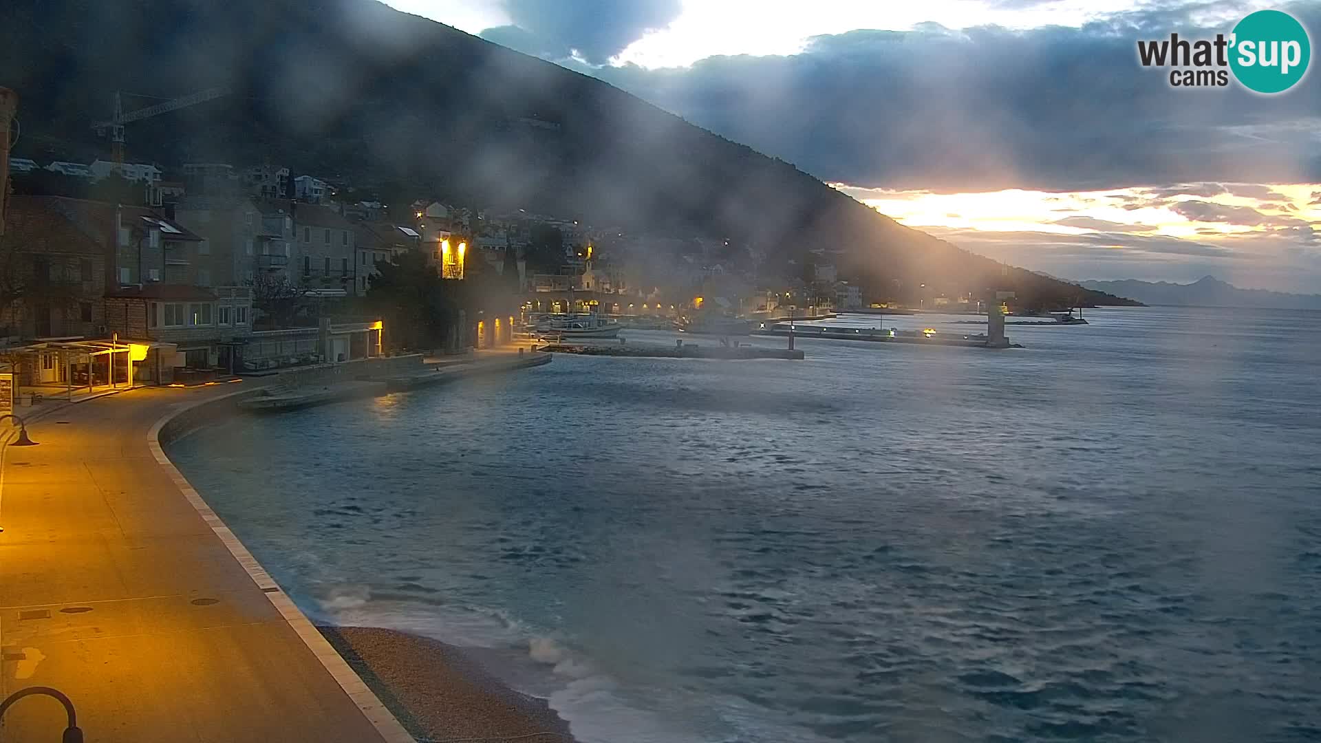 Webcam Bol Town Center & Marina – Live View from Bol, Brač