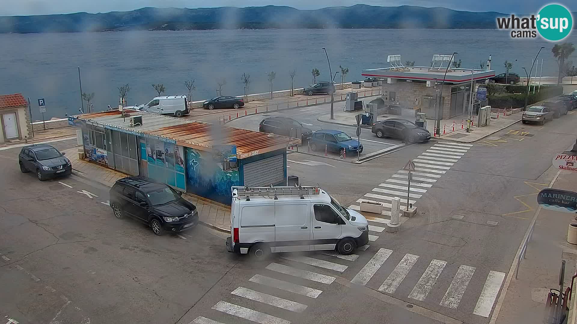 Webcam Bol Centro e Marina – Vista live dal porto di Bol