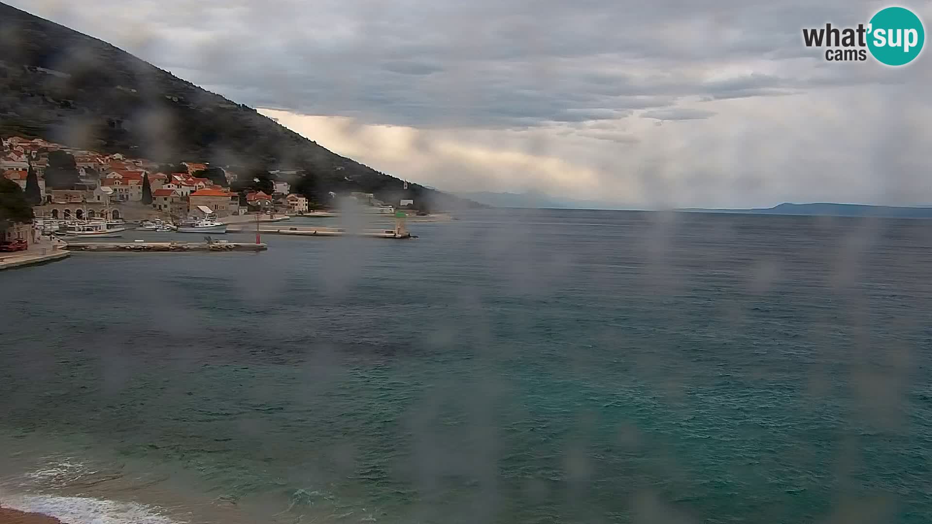 Webcam Bol Hafen & Ortszentrum – Liveblick aus Bol auf der Insel Brač