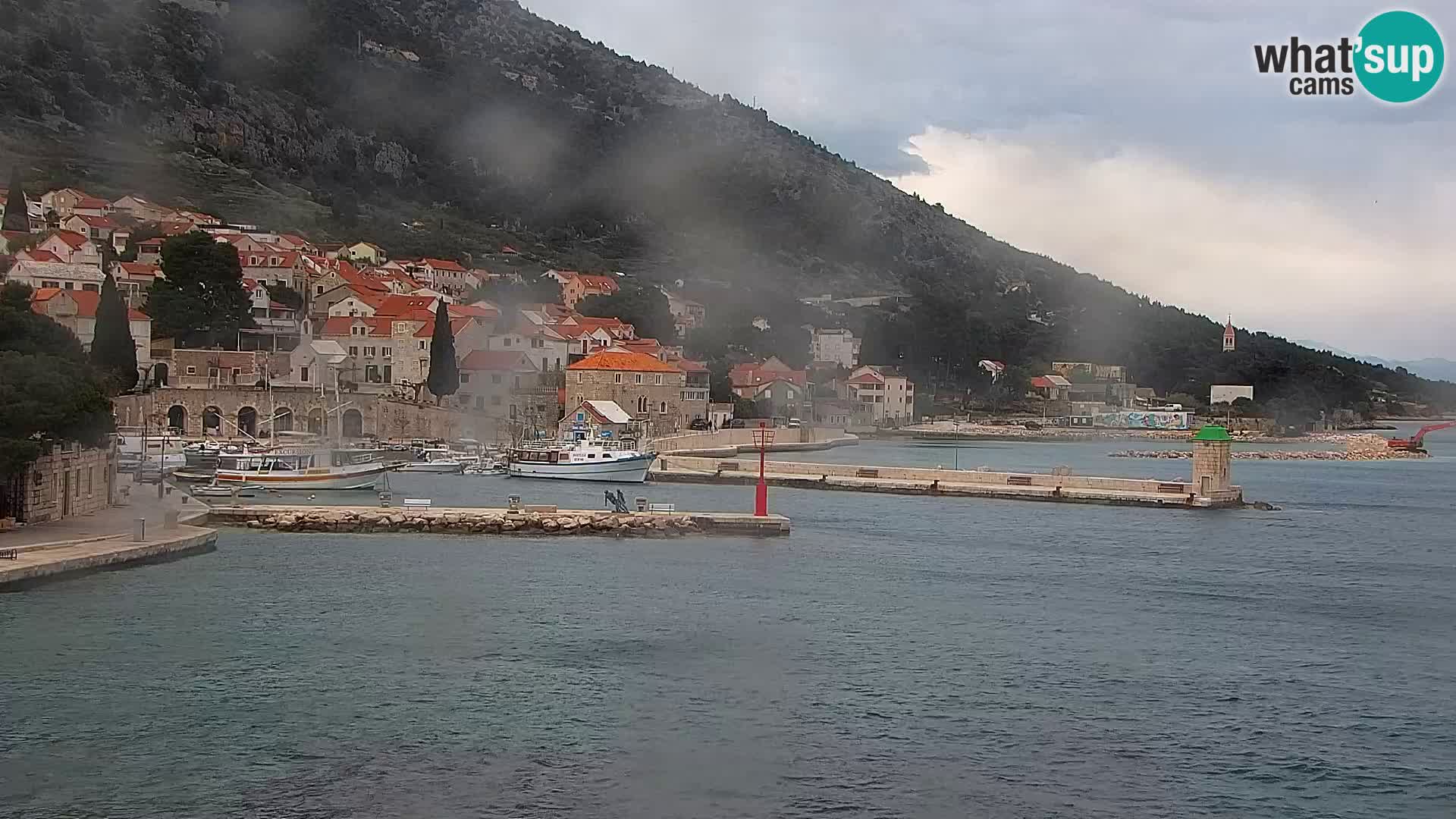 Webcam Bol Hafen & Ortszentrum – Liveblick aus Bol auf der Insel Brač