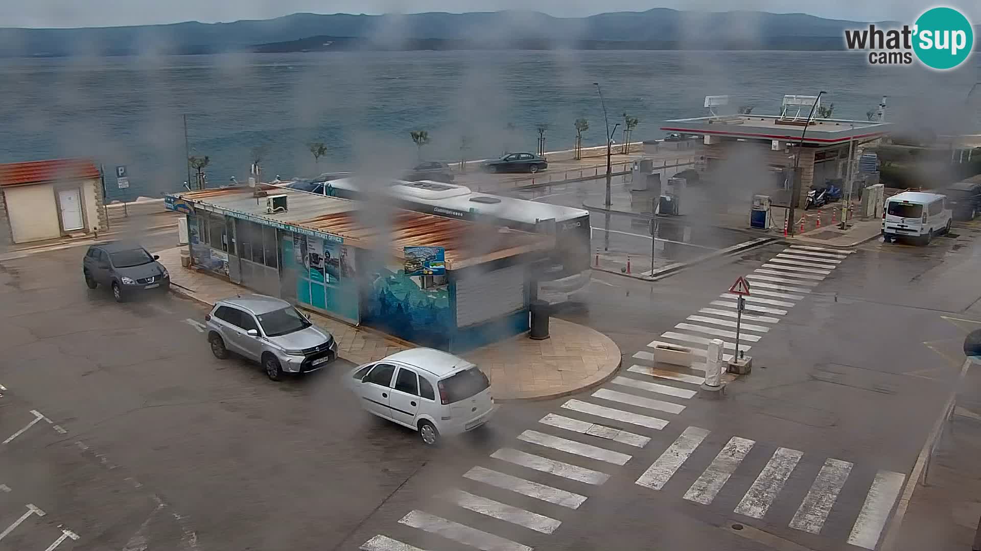 Webcam Bol Centro e Marina – Vista live dal porto di Bol