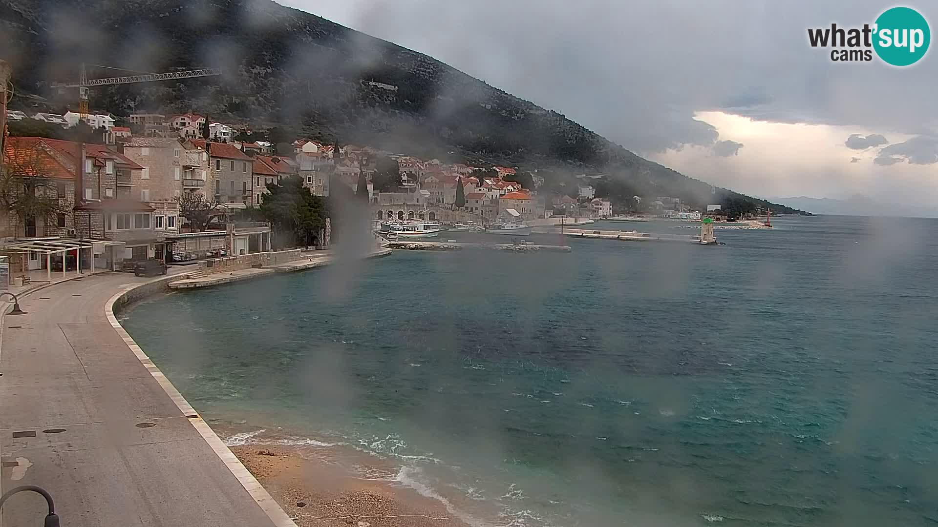 Webcam Bol Hafen & Ortszentrum – Liveblick aus Bol auf der Insel Brač