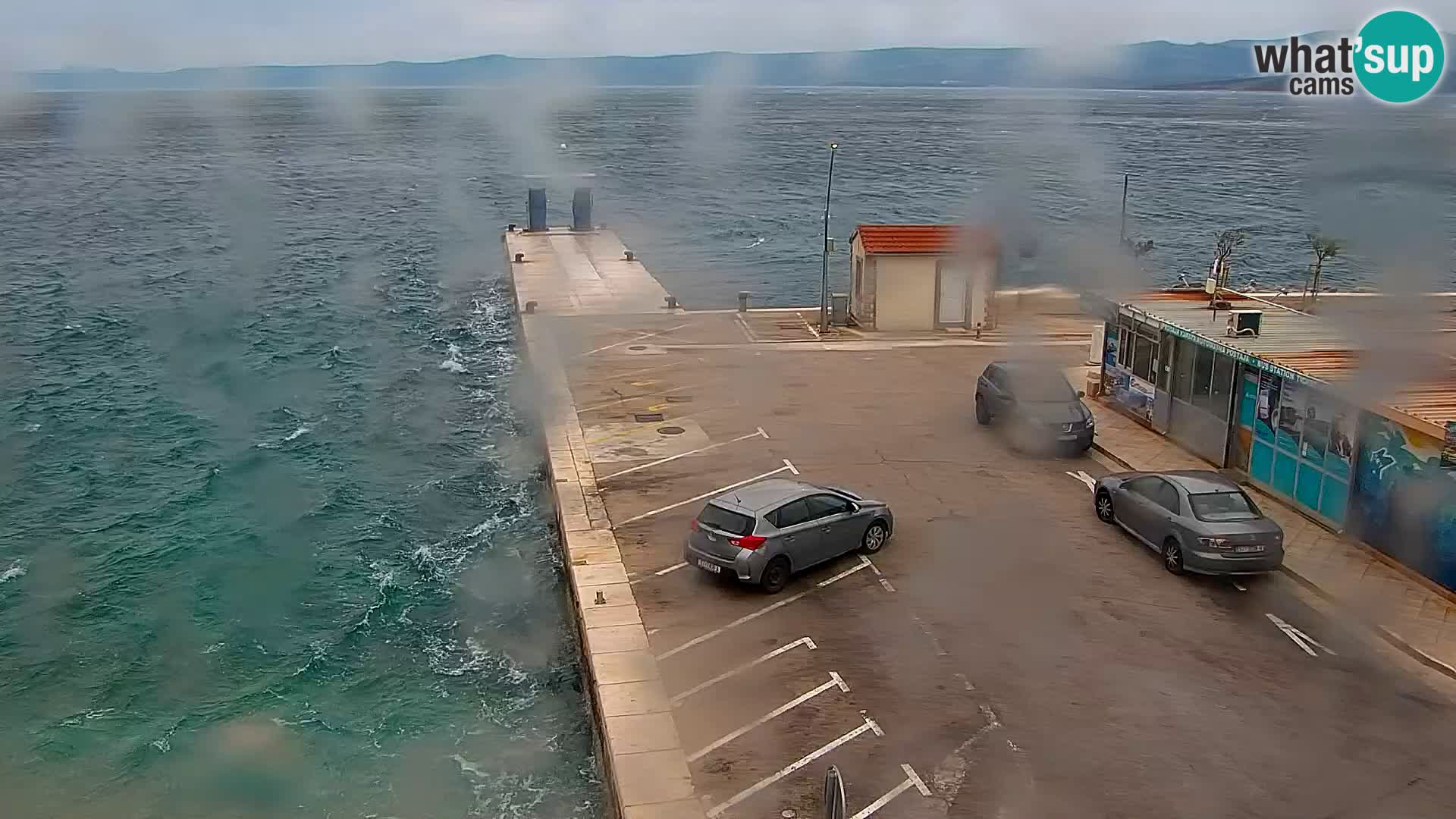 Webcam Bol Centro e Marina – Vista live dal porto di Bol