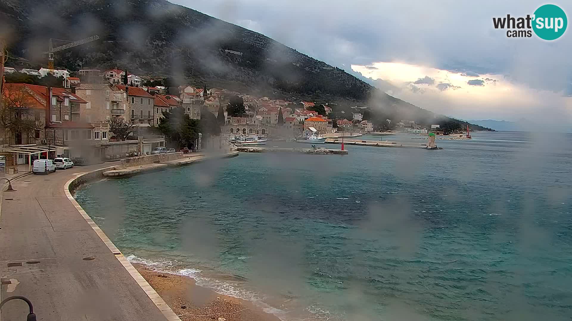 Webcam Bol Hafen & Ortszentrum – Liveblick aus Bol auf der Insel Brač