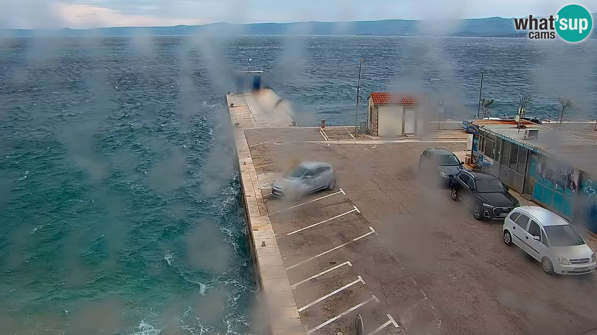 Webcam Bol Centro e Marina – Vista live dal porto di Bol