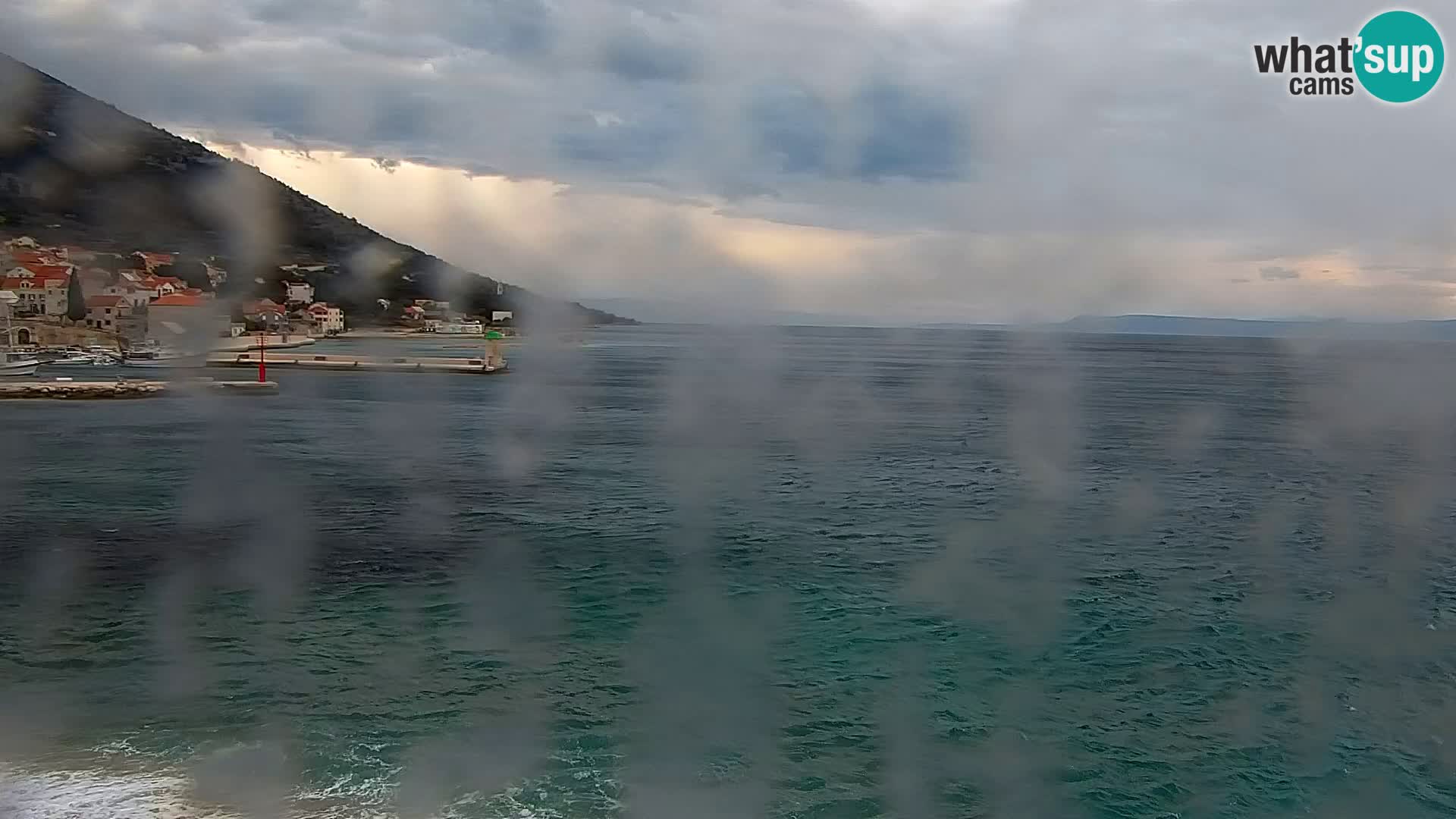 Webcam Bol Hafen & Ortszentrum – Liveblick aus Bol auf der Insel Brač