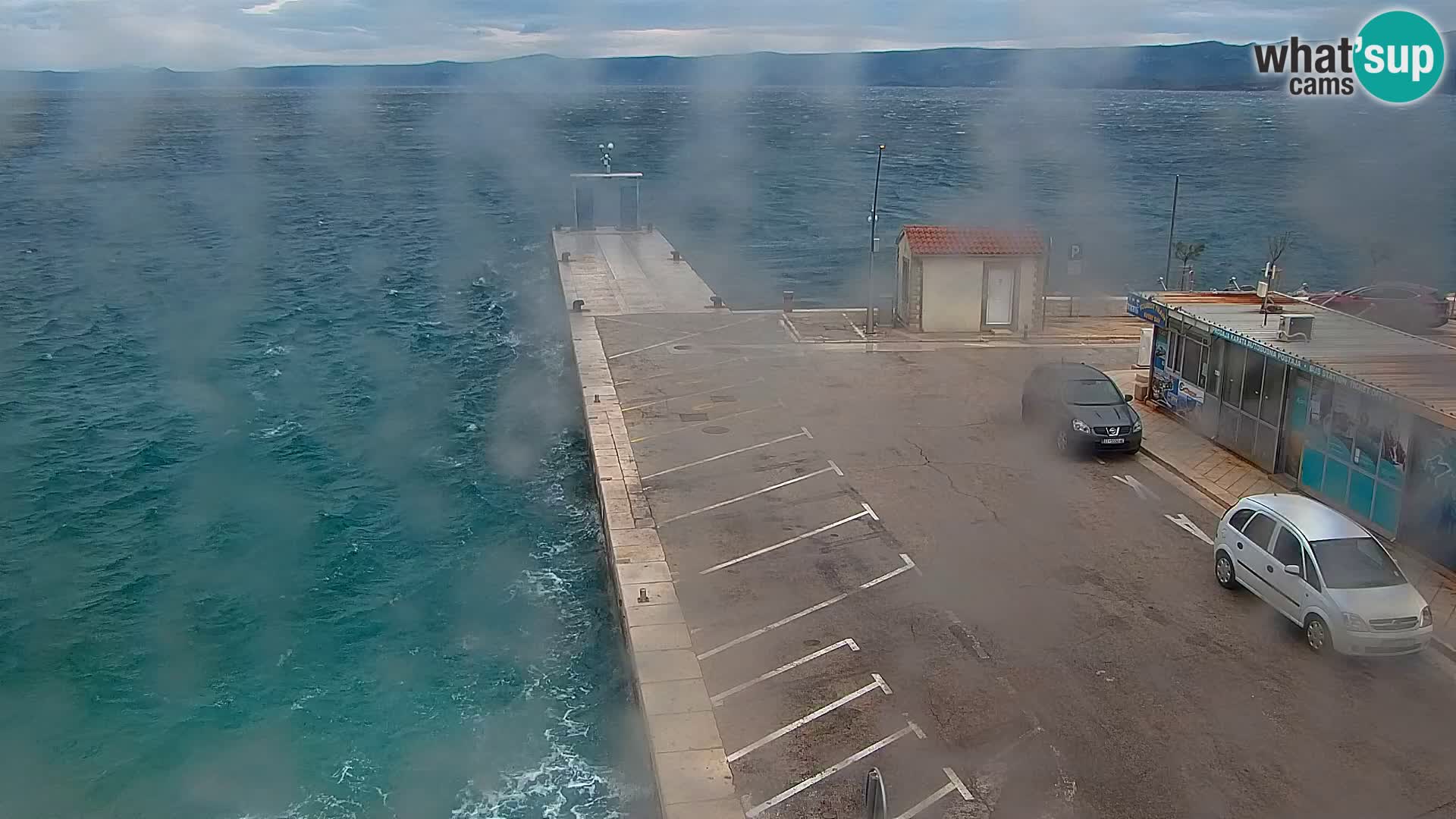 Webcam Bol Centro e Marina – Vista live dal porto di Bol