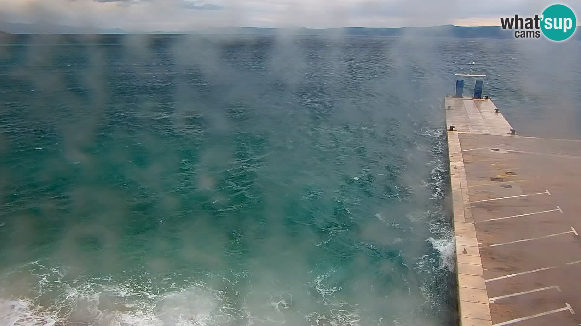 Webcam Bol Hafen & Ortszentrum – Liveblick aus Bol auf der Insel Brač