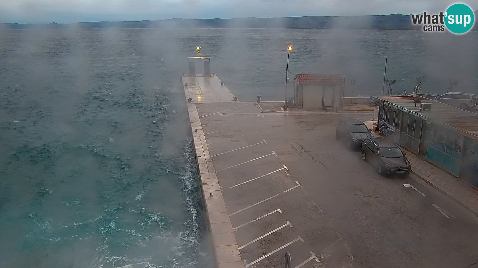 Webcam Bol Centro e Marina – Vista live dal porto di Bol