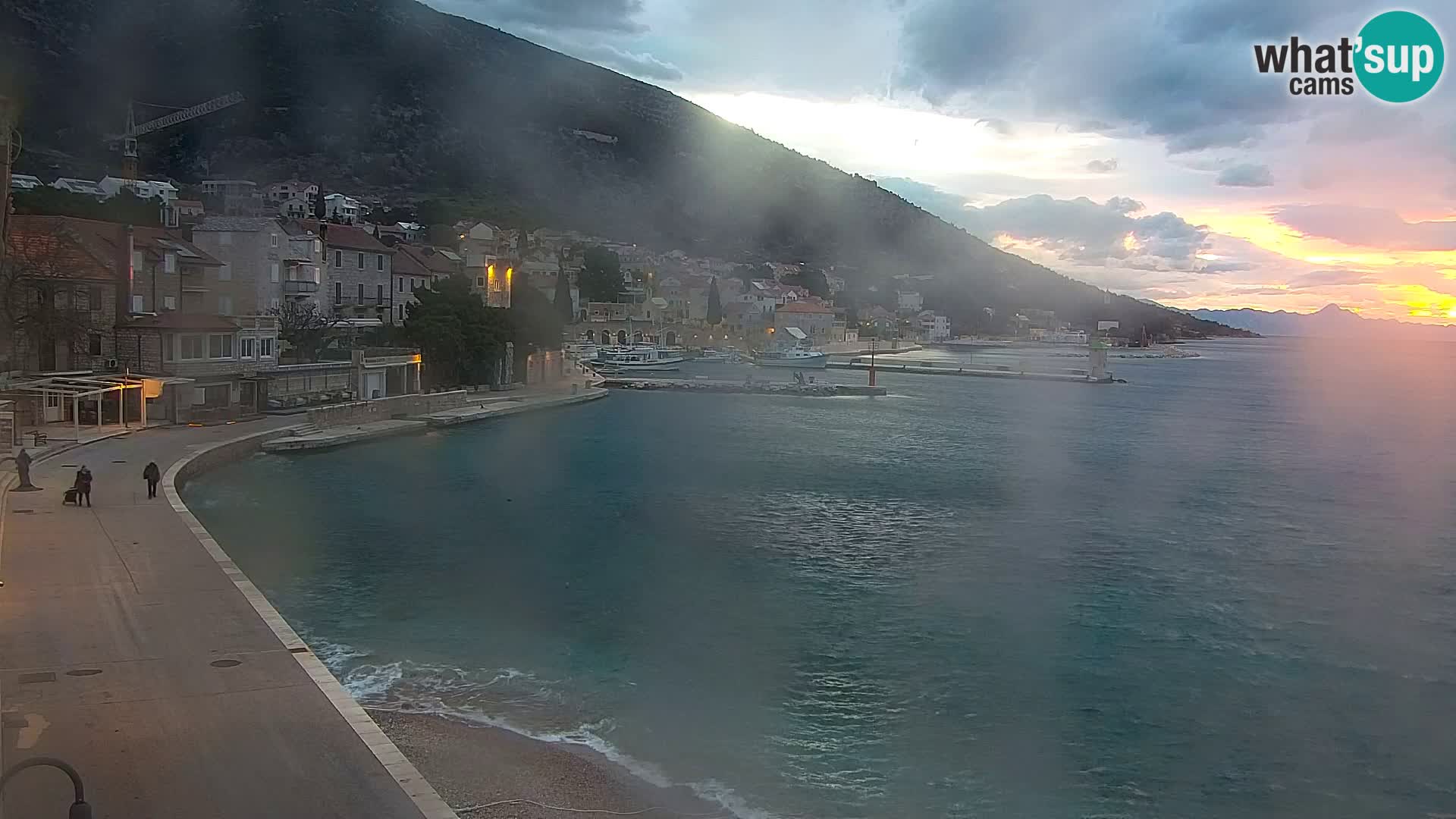 Webcam Bol Town Center & Marina – Live View from Bol, Brač