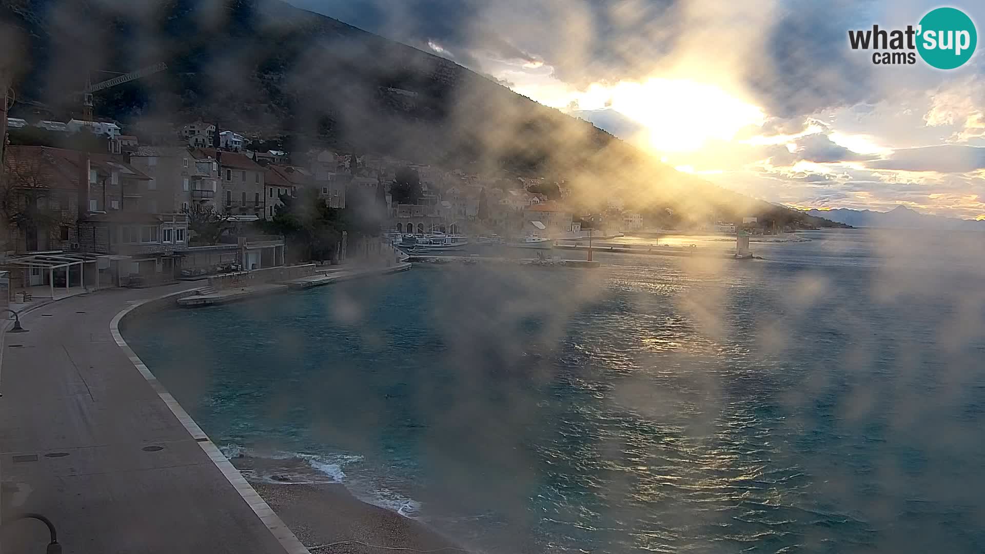 Webcam Bol Town Center & Marina – Live View from Bol, Brač