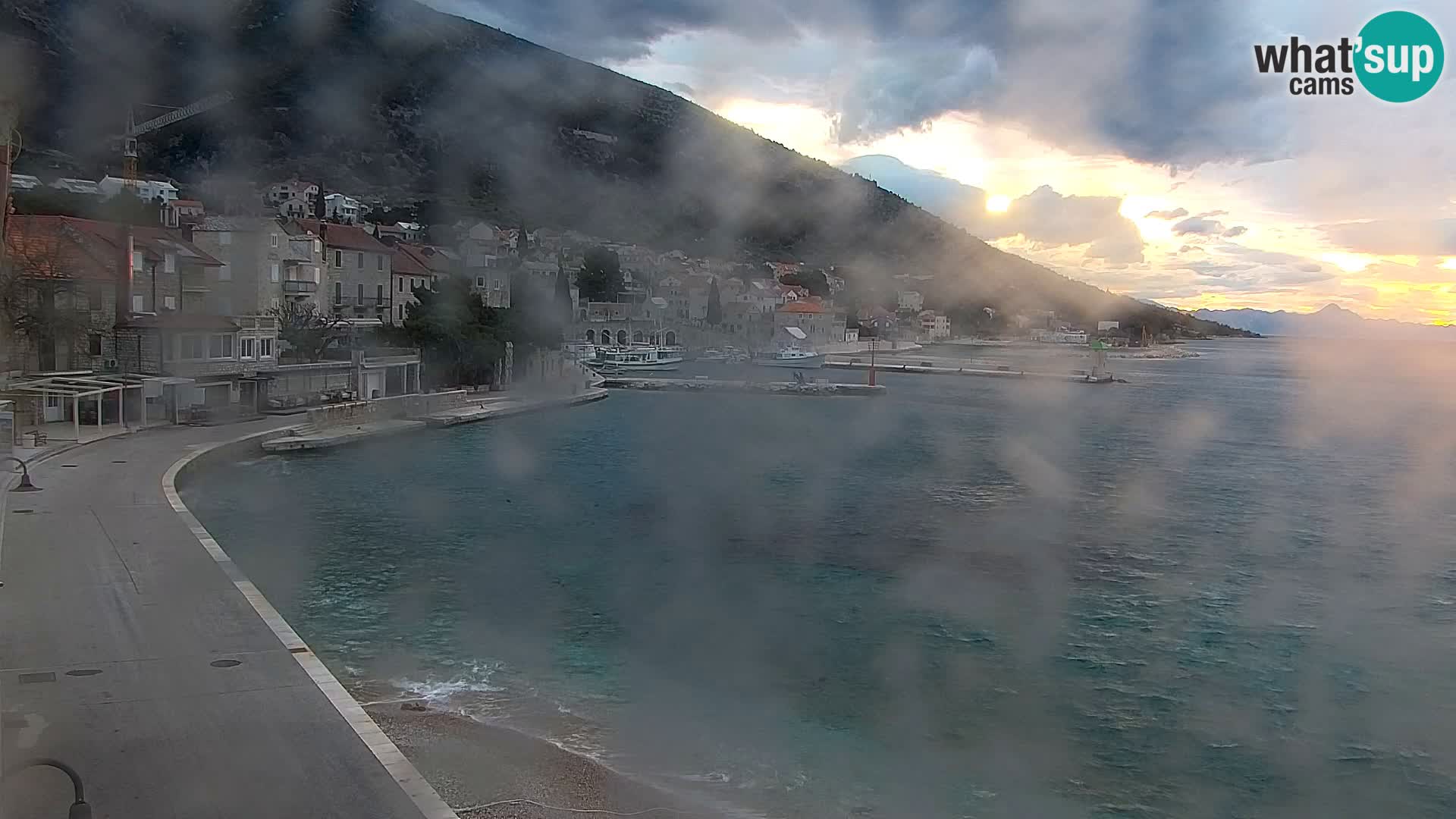 Webcam Bol Town Center & Marina – Live View from Bol, Brač