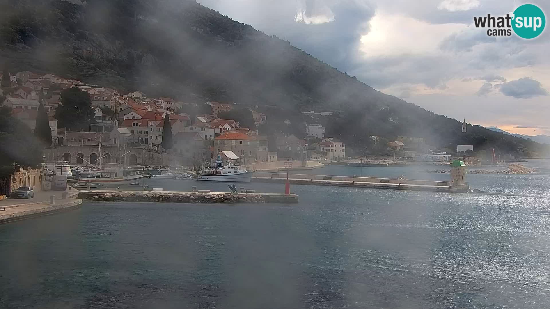 Webcam Bol Town Center & Marina – Live View from Bol, Brač