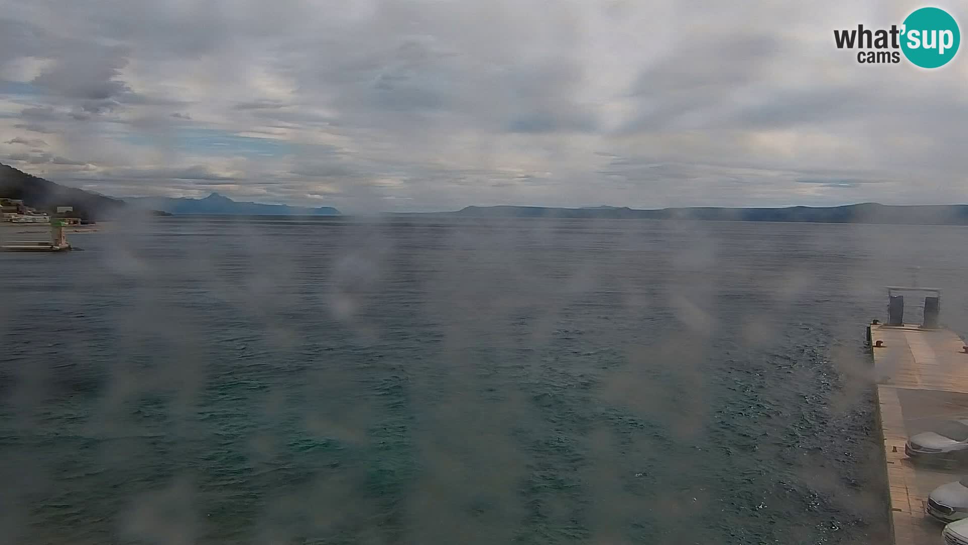 Web kamera Bol – Centar mjesta i marina | Pogled uživo