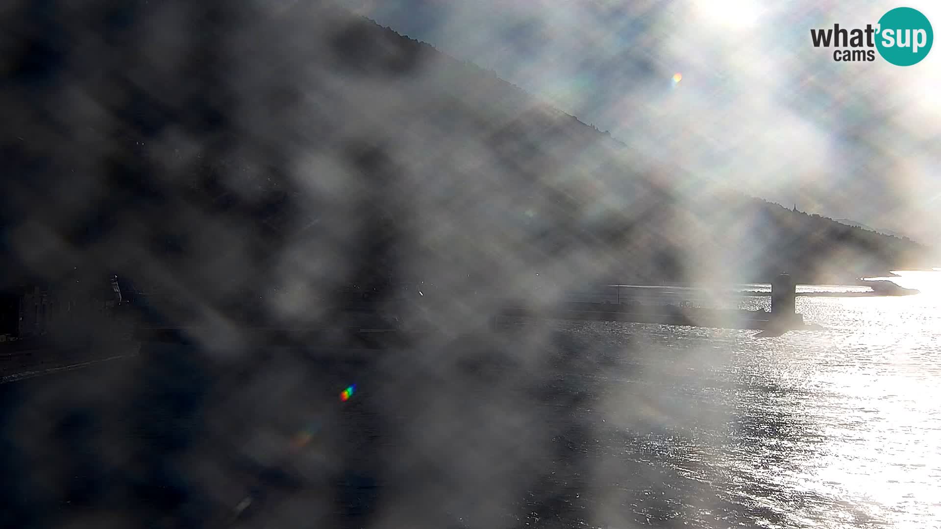 Webcam Bol Centro e Marina – Vista live dal porto di Bol