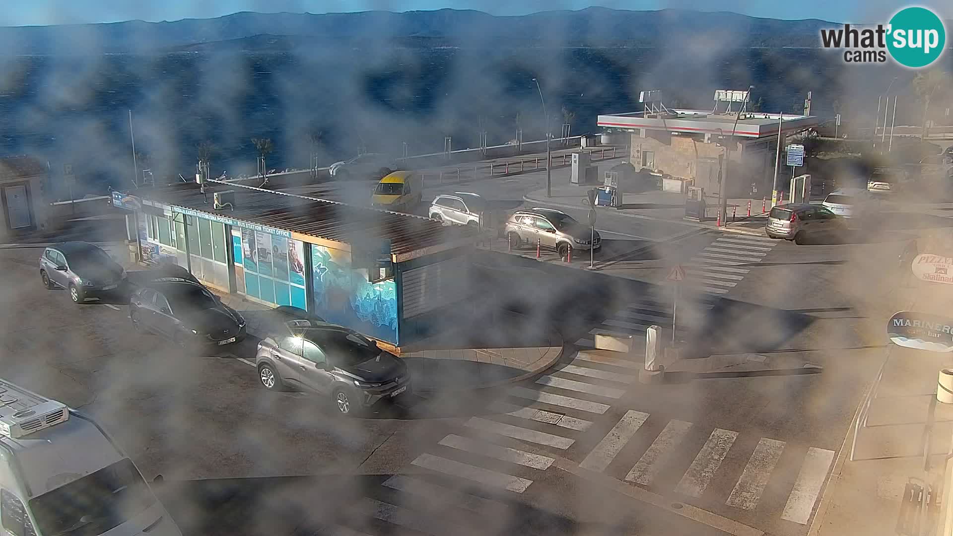 Webcam Bol Centro e Marina – Vista live dal porto di Bol