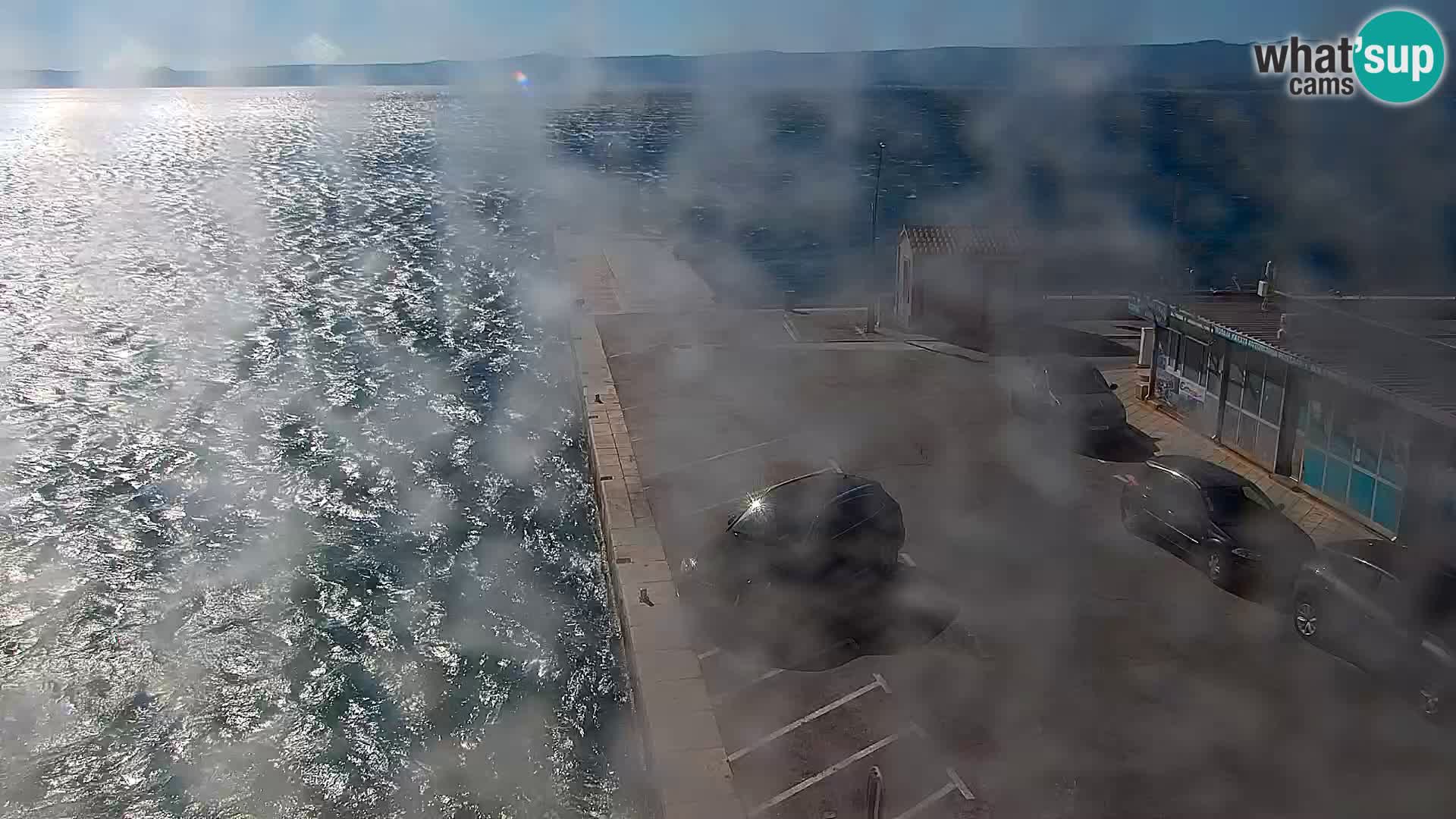 Webcam Bol Centro e Marina – Vista live dal porto di Bol