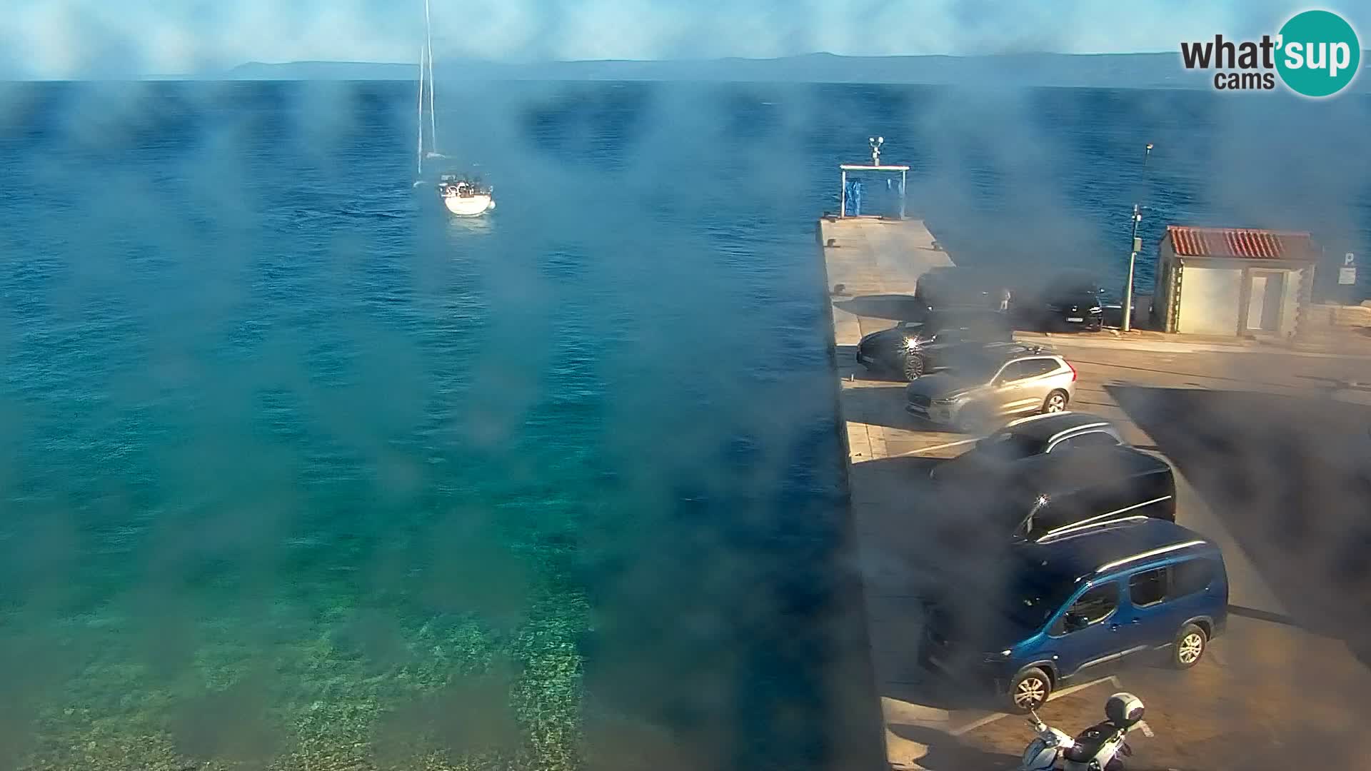 Webcam Bol Centro e Marina – Vista live dal porto di Bol