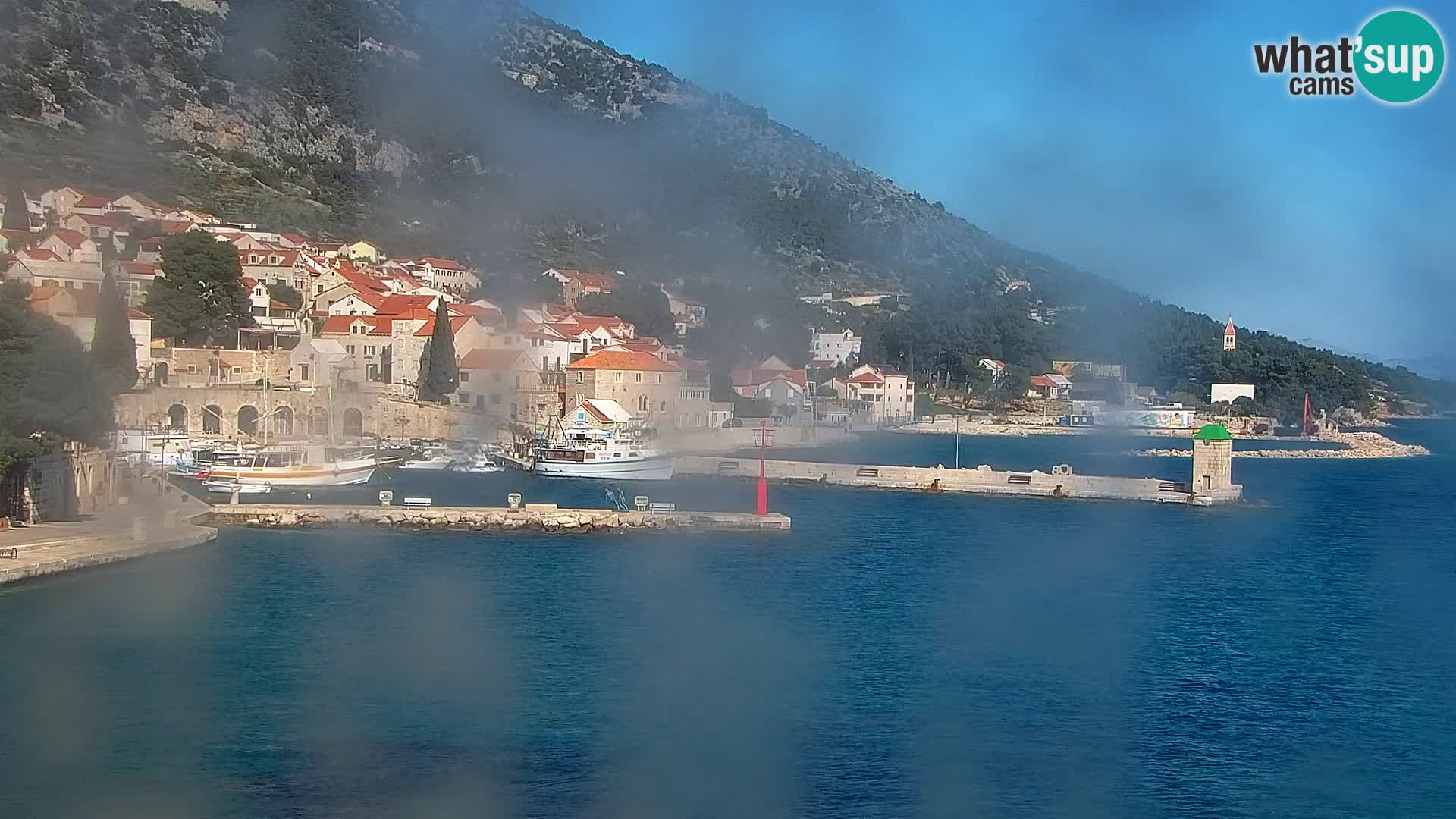 Webcam Bol Town Center & Marina – Live View from Bol, Brač