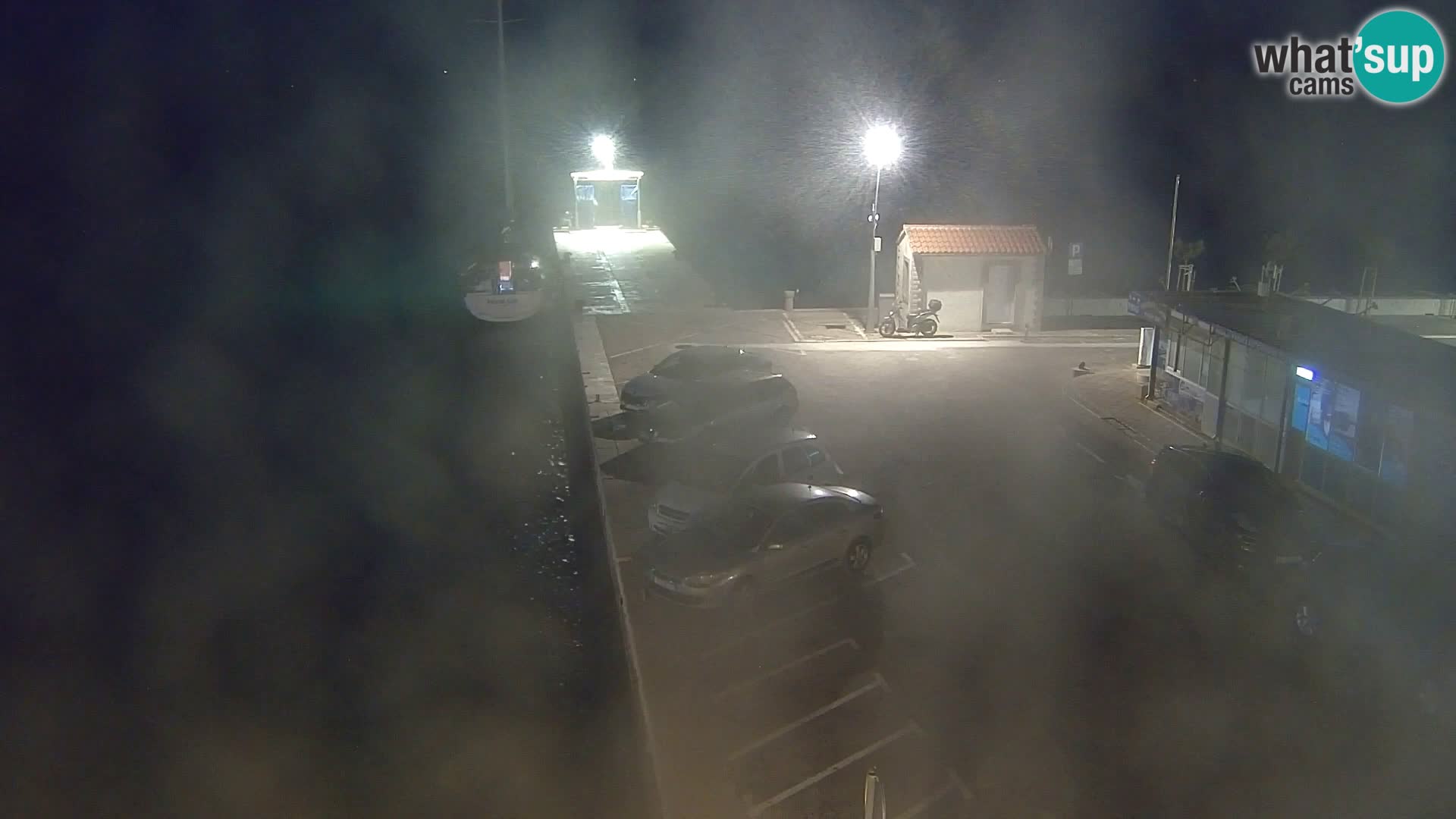 Webcam Bol Centro e Marina – Vista live dal porto di Bol