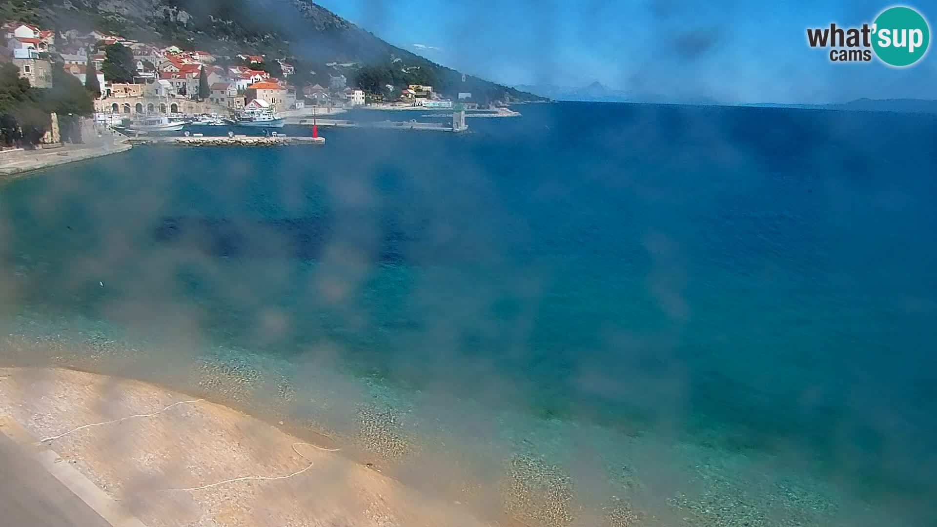 Webcam Bol Centro e Marina – Vista live dal porto di Bol