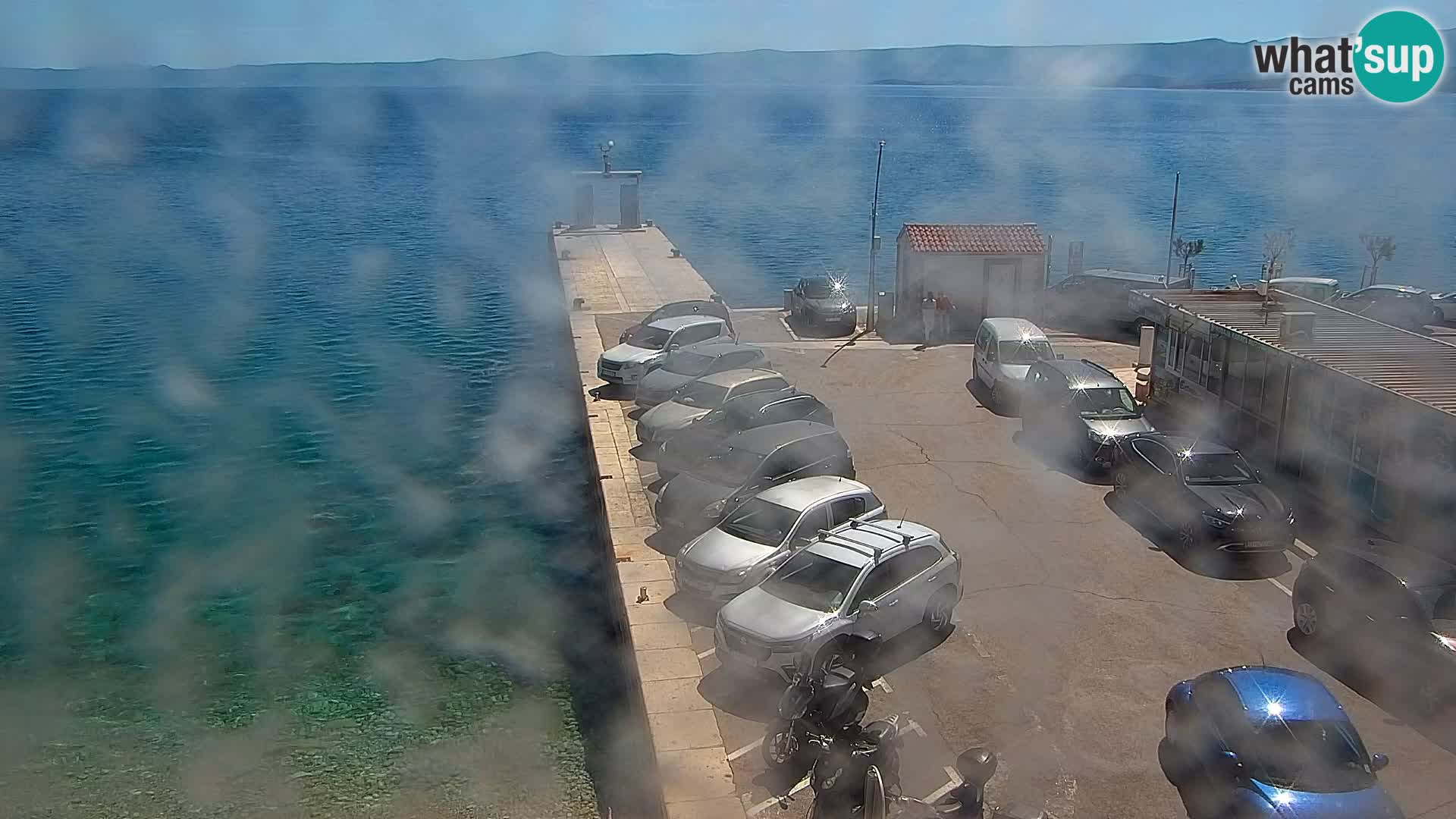 Webcam Bol Centro e Marina – Vista live dal porto di Bol