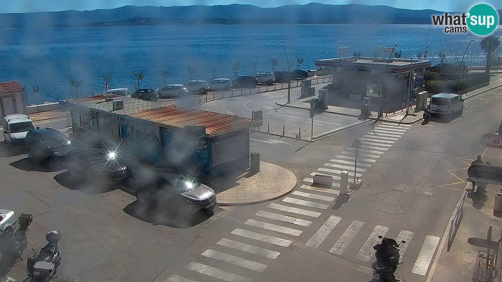 Webcam Bol Centro e Marina – Vista live dal porto di Bol