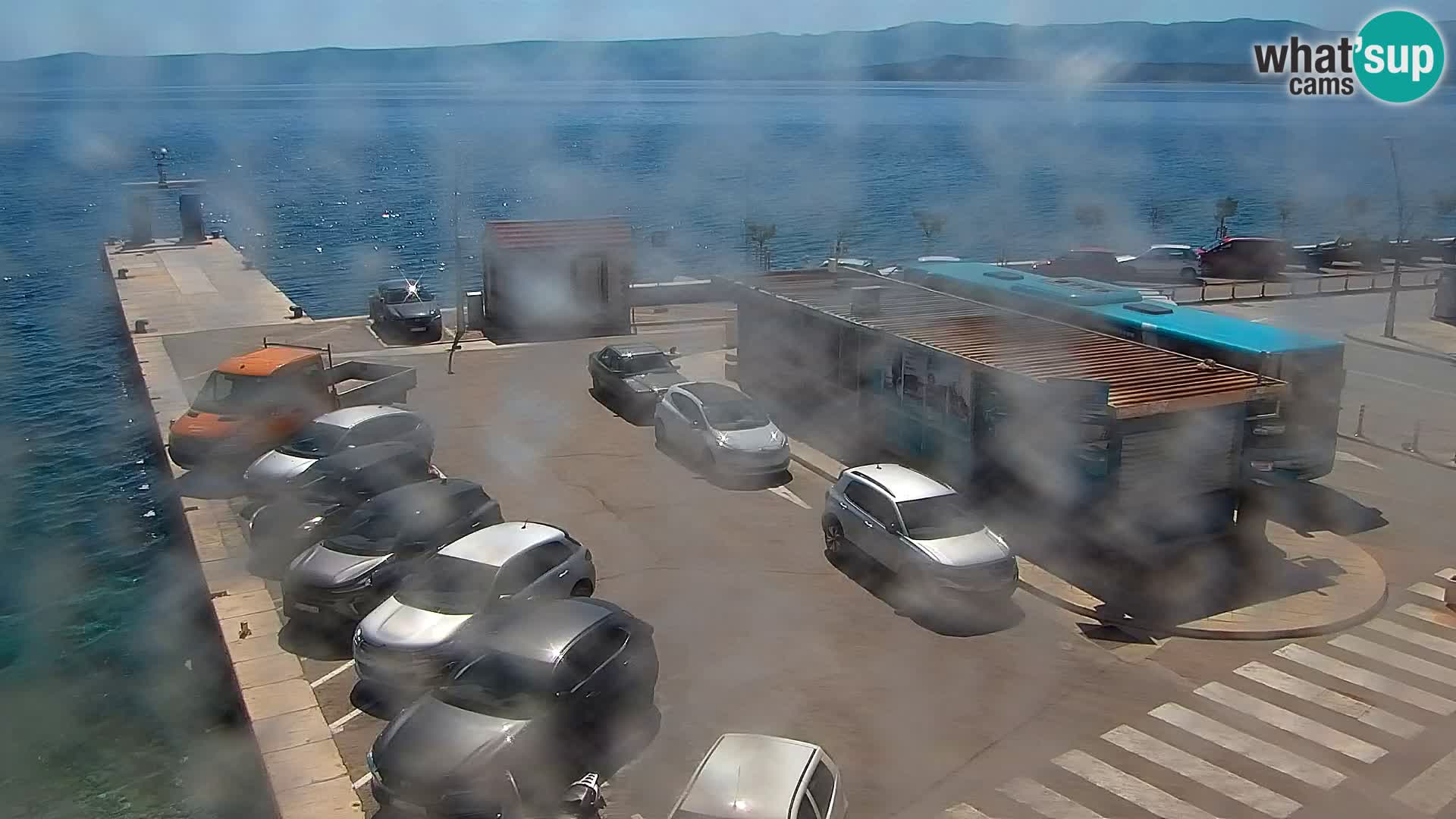 Webcam Bol Centro e Marina – Vista live dal porto di Bol