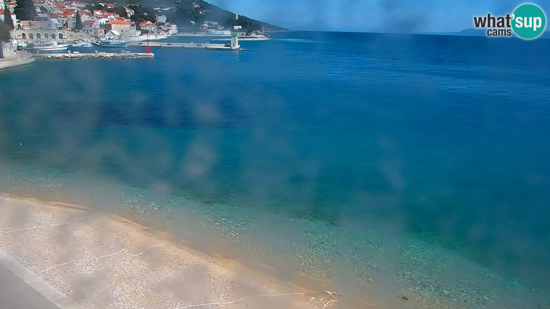 Webcam Bol Hafen & Ortszentrum – Liveblick aus Bol auf der Insel Brač