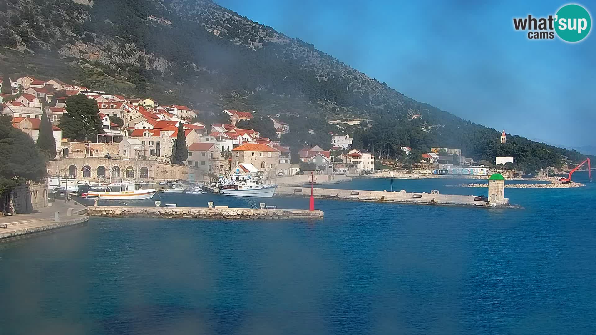 Webcam Bol Town Center & Marina – Live View from Bol, Brač