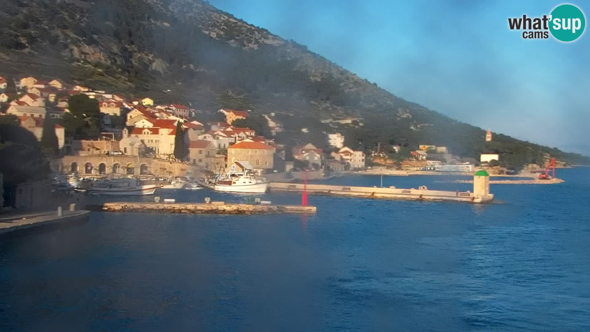 Webcam Bol Hafen & Ortszentrum – Liveblick aus Bol auf der Insel Brač