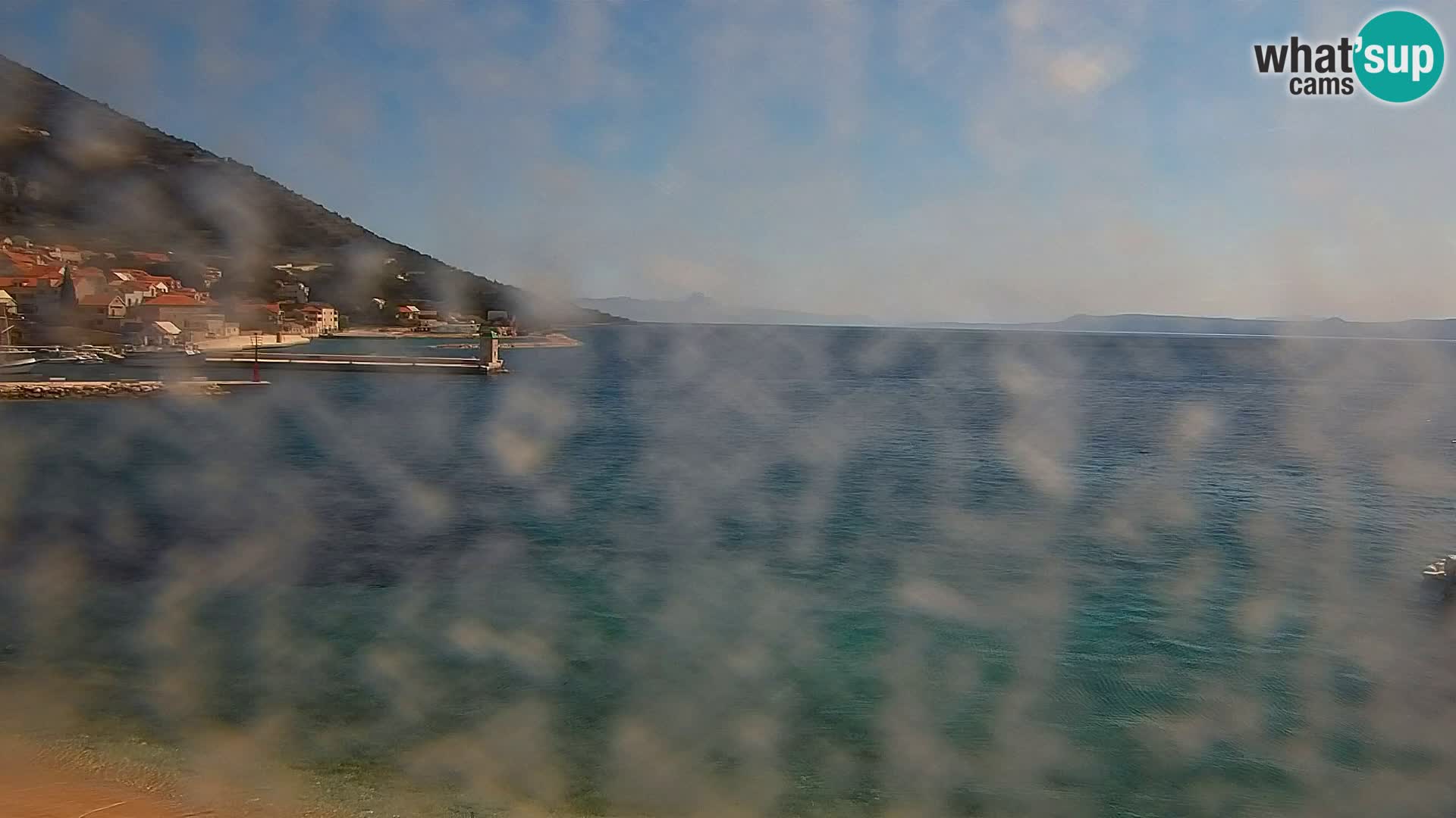 Webcam Bol Centro e Marina – Vista live dal porto di Bol