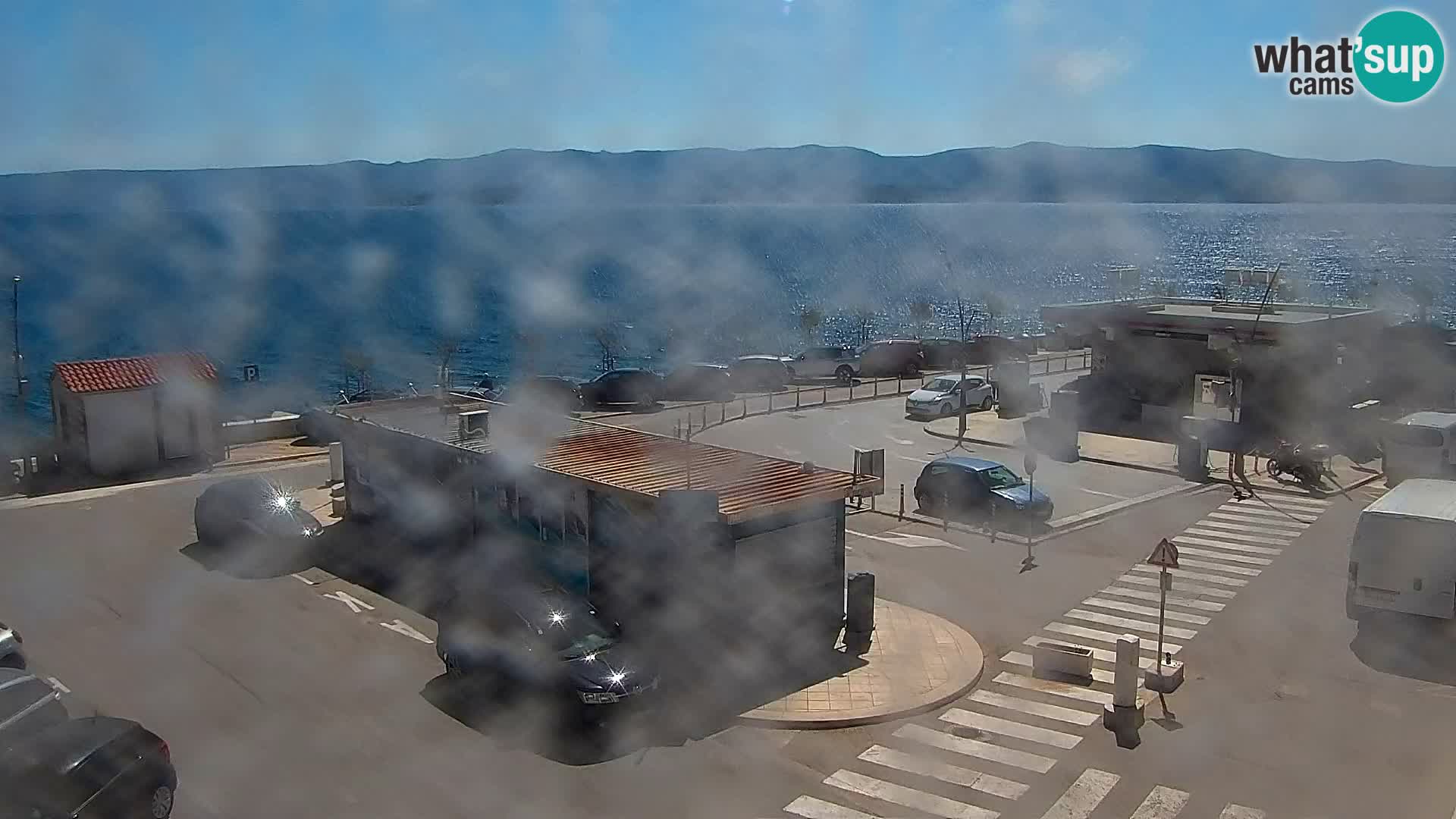 Webcam Bol Centro e Marina – Vista live dal porto di Bol