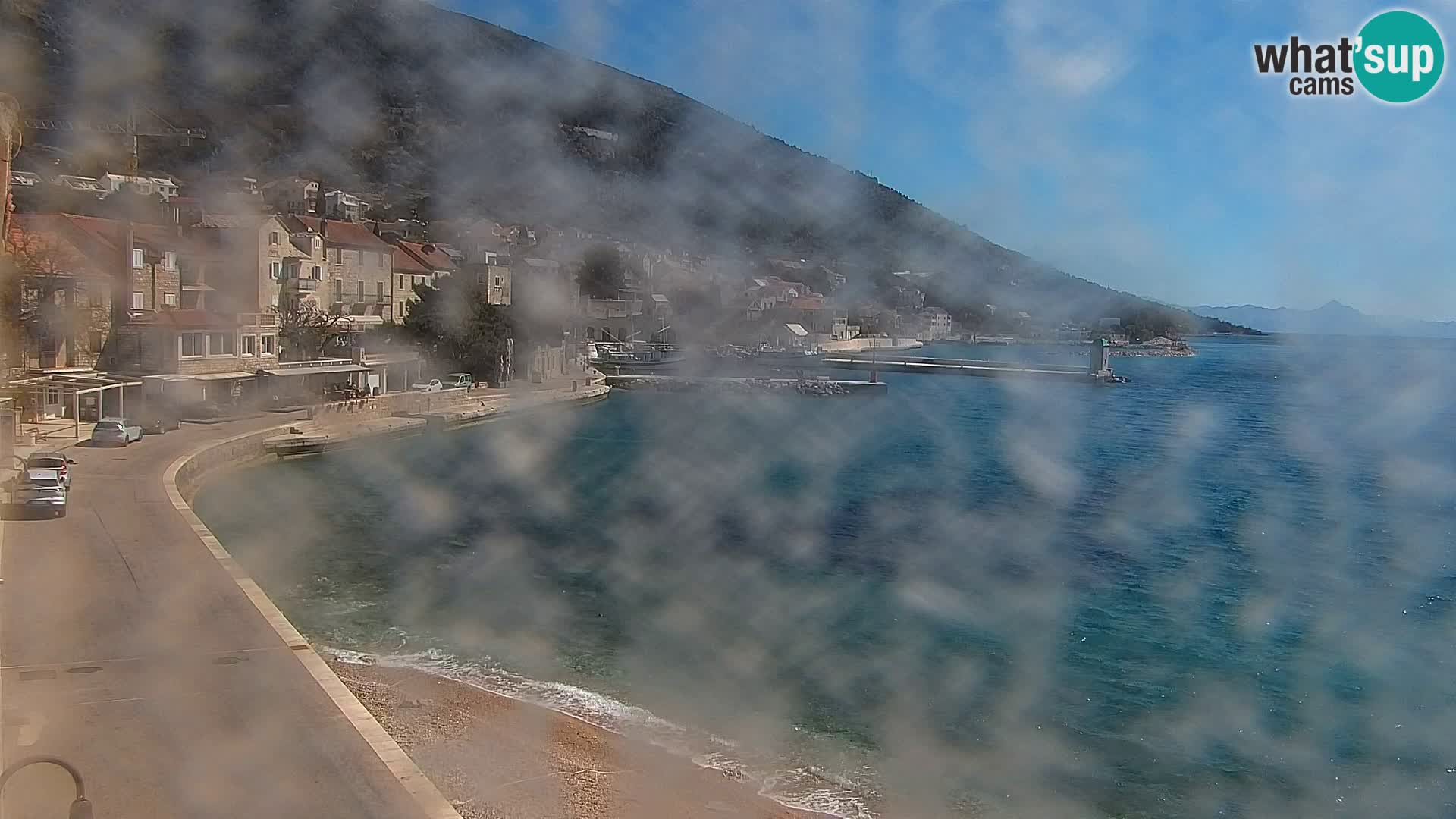 Webcam Bol Centro e Marina – Vista live dal porto di Bol