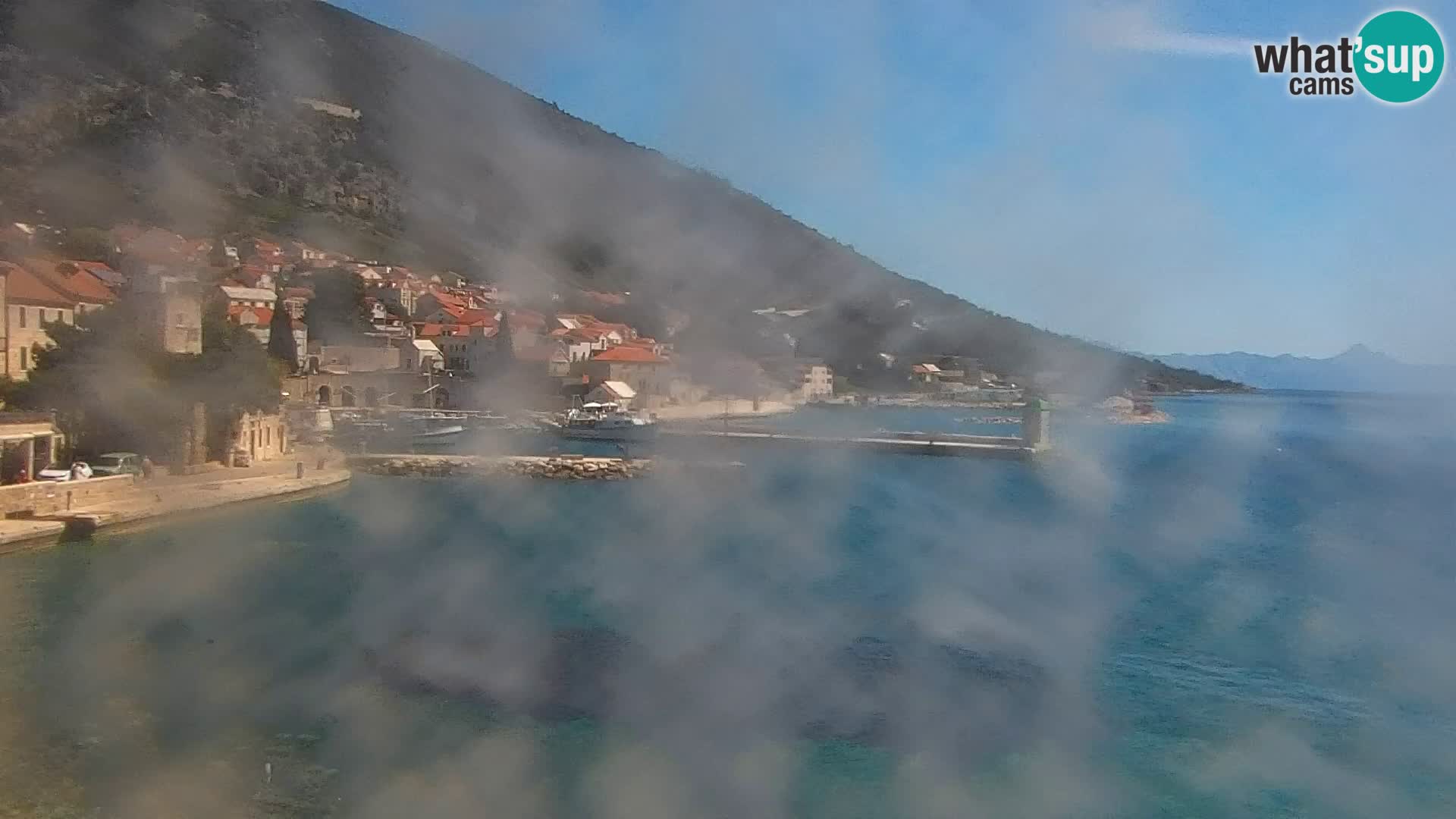 Webcam Bol Centro e Marina – Vista live dal porto di Bol