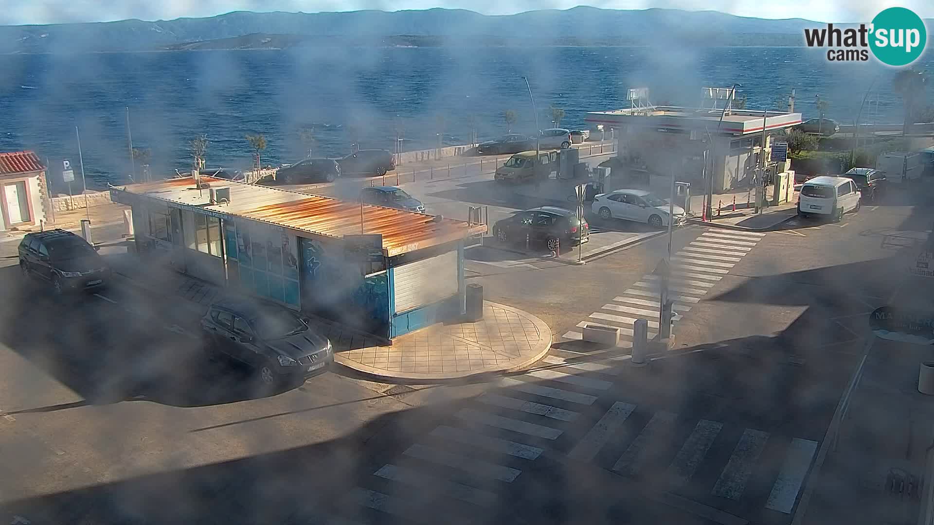 Webcam Bol Centro e Marina – Vista live dal porto di Bol