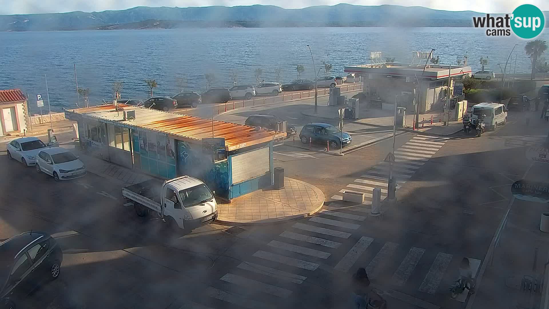 Webcam Bol Centro e Marina – Vista live dal porto di Bol