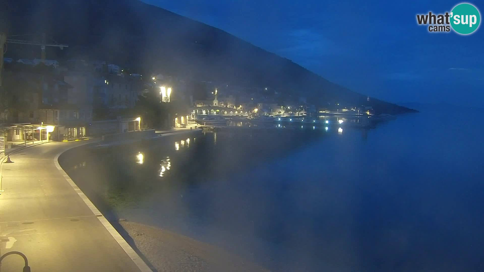 Webcam Bol Centro e Marina – Vista live dal porto di Bol