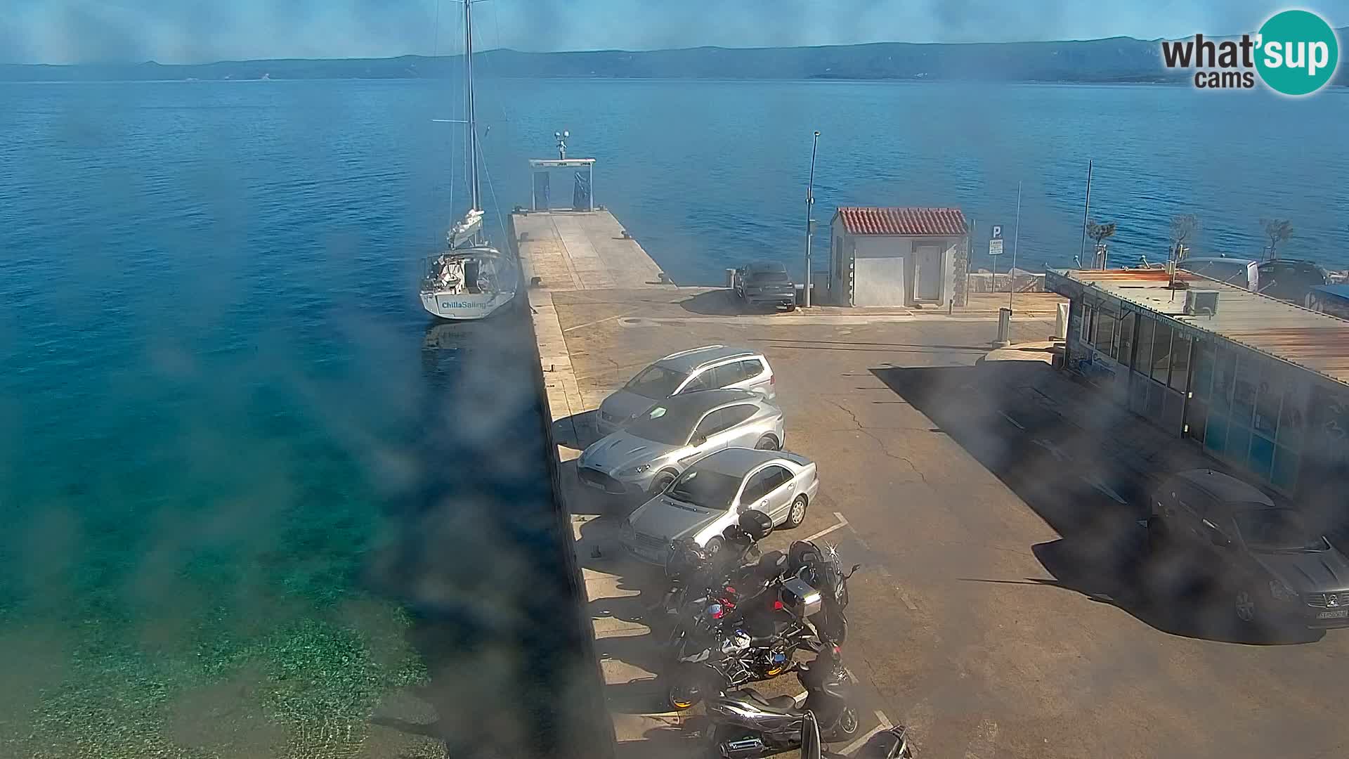 Webcam Bol Centro e Marina – Vista live dal porto di Bol